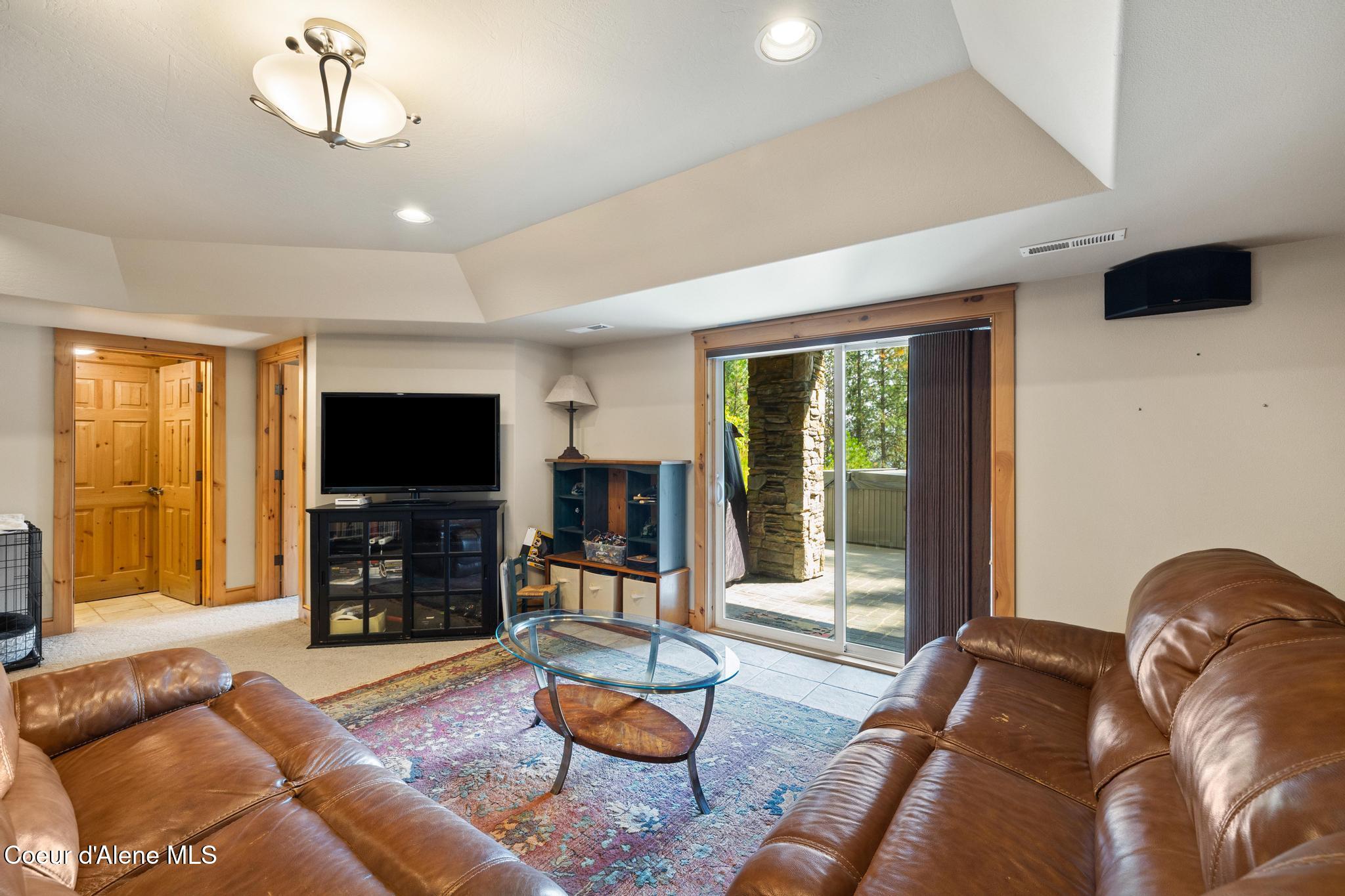 Harrison, Idaho, 83833, United States, 4 Bedrooms Bedrooms, ,5 BathroomsBathrooms,Residential,For Sale,1895390