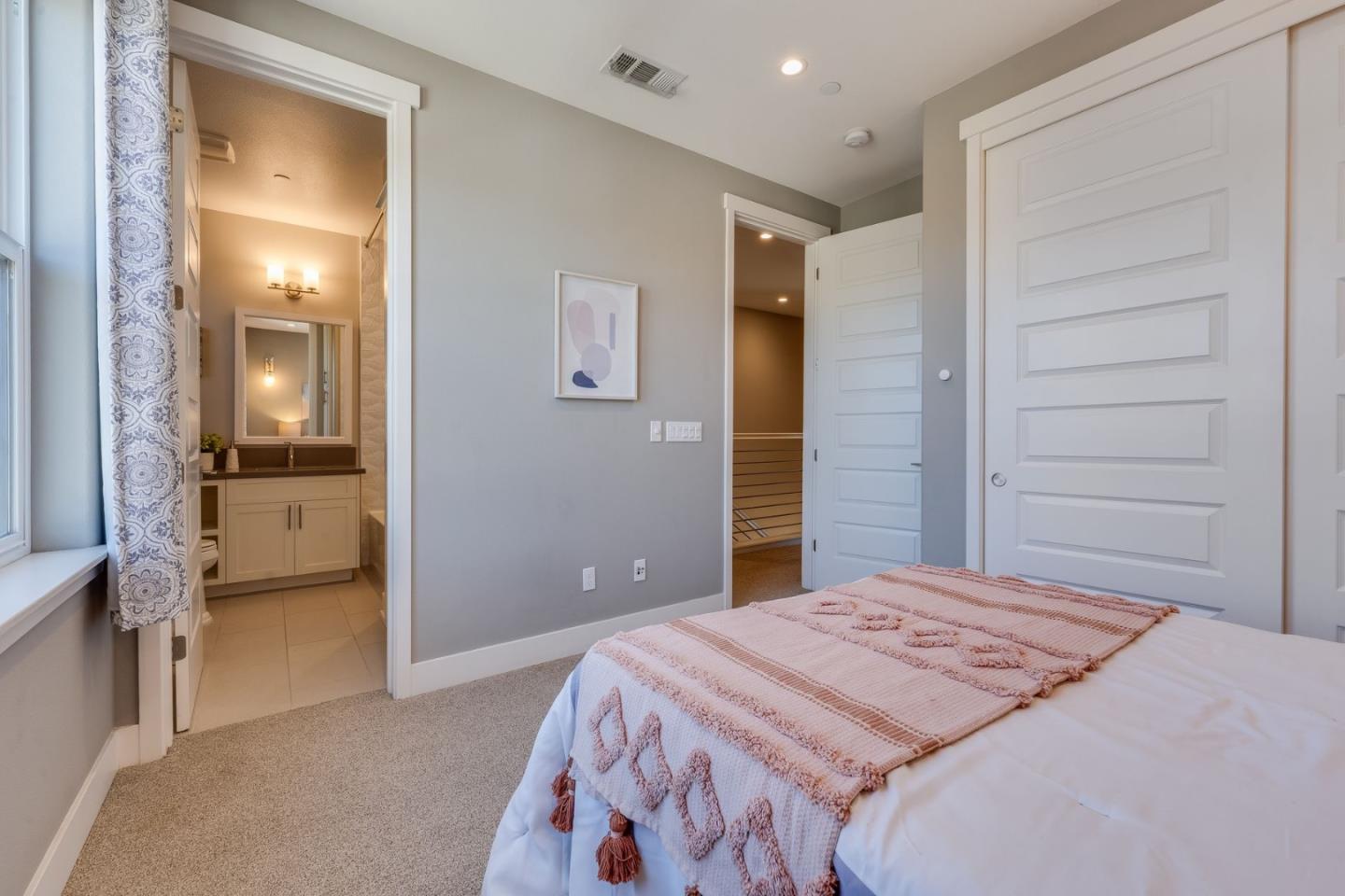 Sunnyvale, California, 94086, United States, 3 Bedrooms Bedrooms, ,4 BathroomsBathrooms,Residential,For Sale,1926187