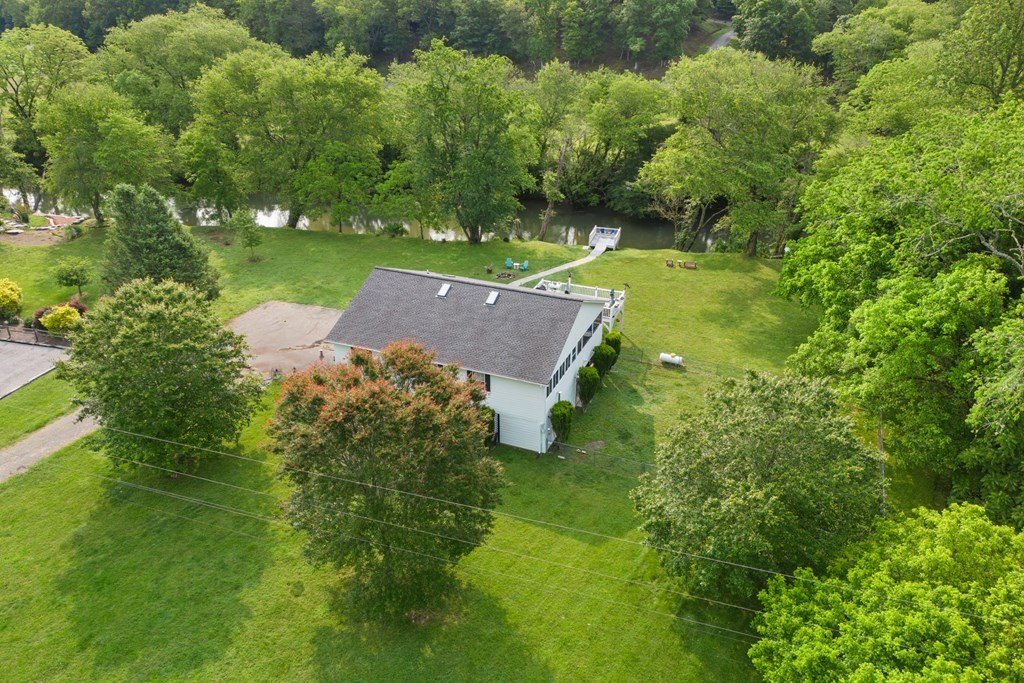 Murphy, North Carolina, 28906, United States, 2 Bedrooms Bedrooms, ,2 BathroomsBathrooms,Residential,For Sale,1923823