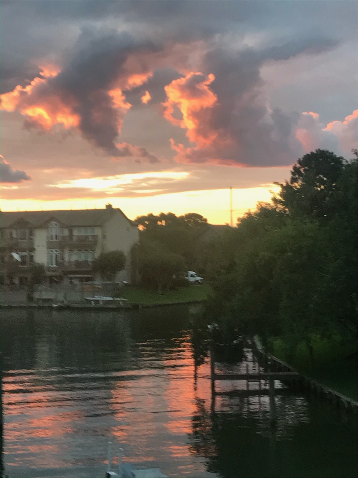 Houston, Texas, 77058, United States, 3 Bedrooms Bedrooms, ,4 BathroomsBathrooms,Residential,For Sale,1924880