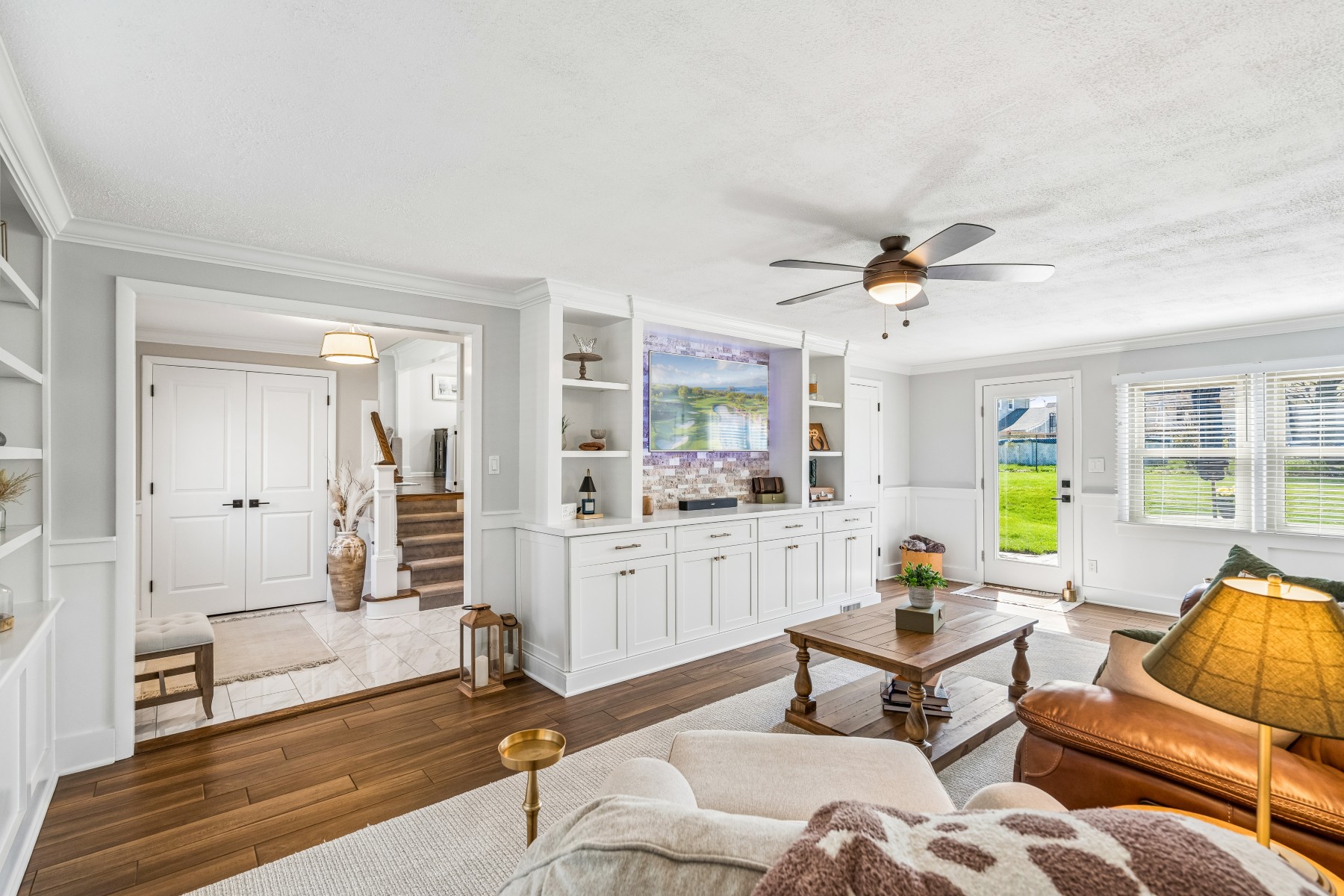  Immaculate and Updated Split Level Residence - 物件實景