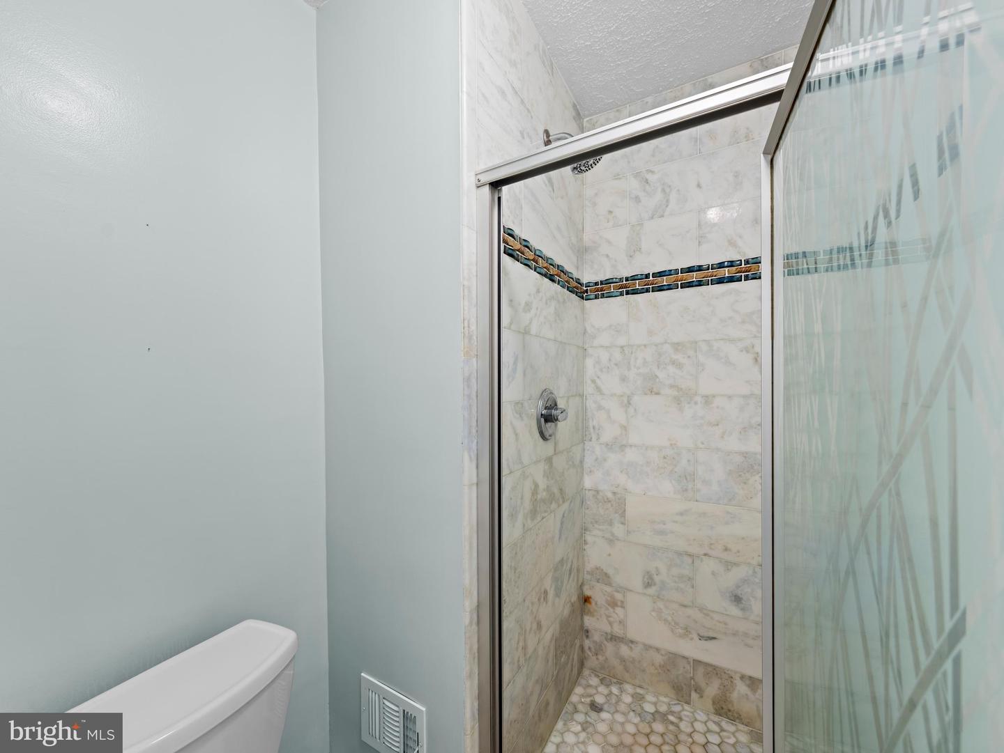 Annandale, Virginia, 22003, United States, 3 Bedrooms Bedrooms, ,4 BathroomsBathrooms,Residential,For Sale,2001924