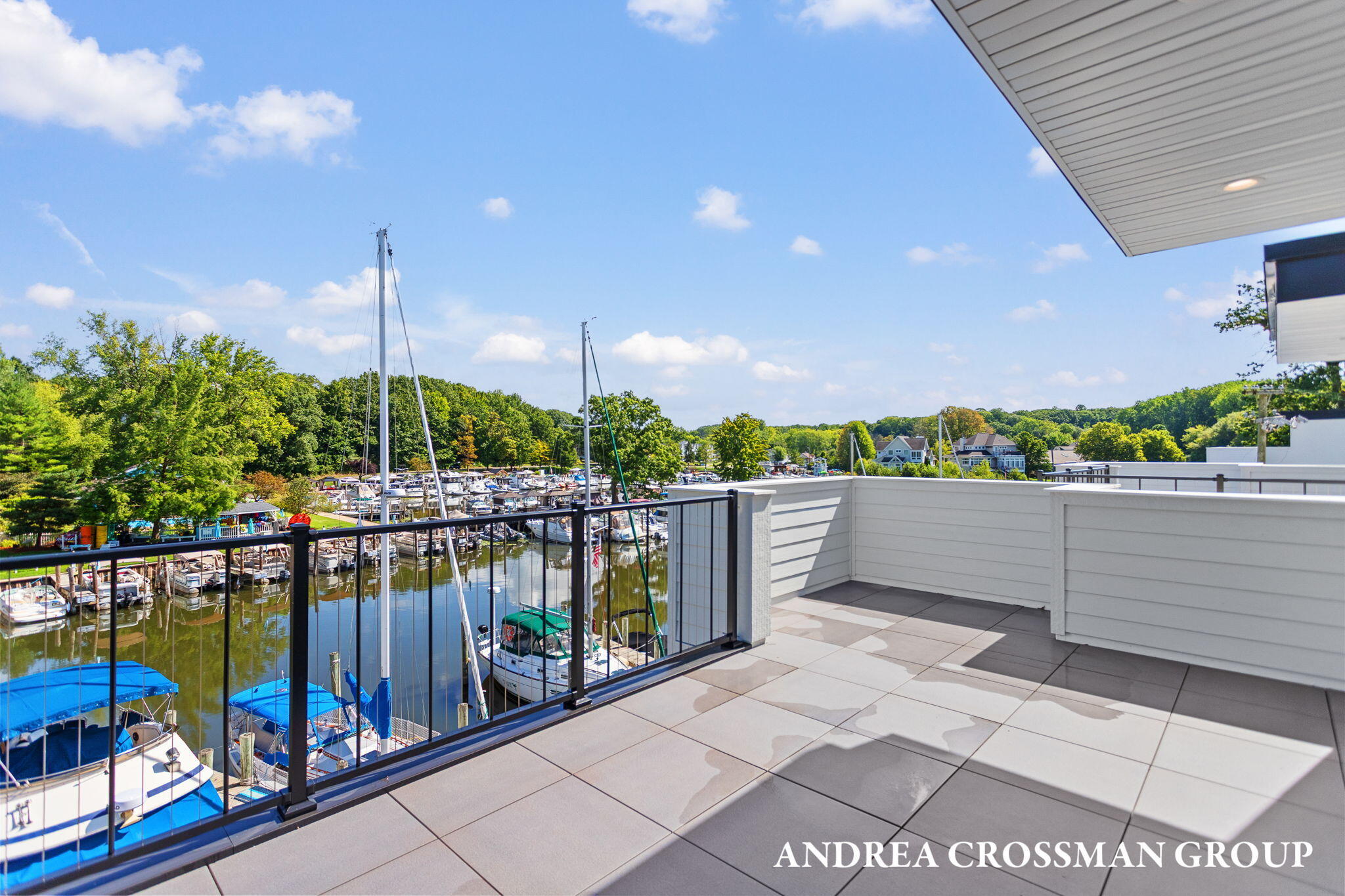 South Haven, Michigan, 49090, United States, 3 Bedrooms Bedrooms, ,3 BathroomsBathrooms,Residential,For Sale,1987692