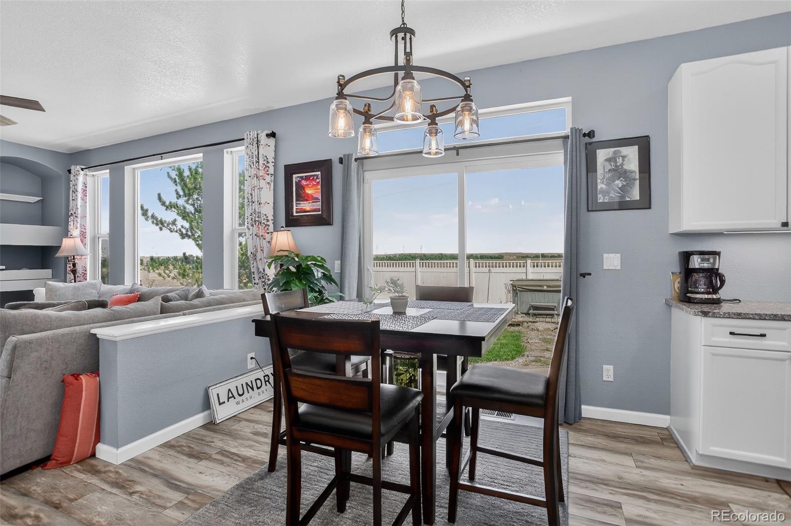 Aurora, Colorado, 80018, United States, 3 Bedrooms Bedrooms, ,3 BathroomsBathrooms,Residential,For Sale,1913333