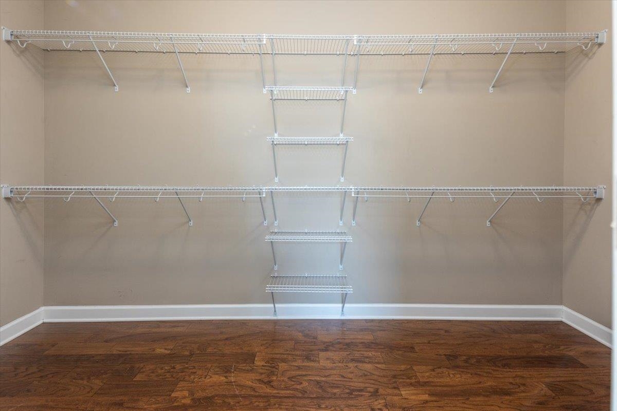 Collierville, Tennessee, 38017, United States, 4 Bedrooms Bedrooms, ,3 BathroomsBathrooms,Residential,For Sale,1907288