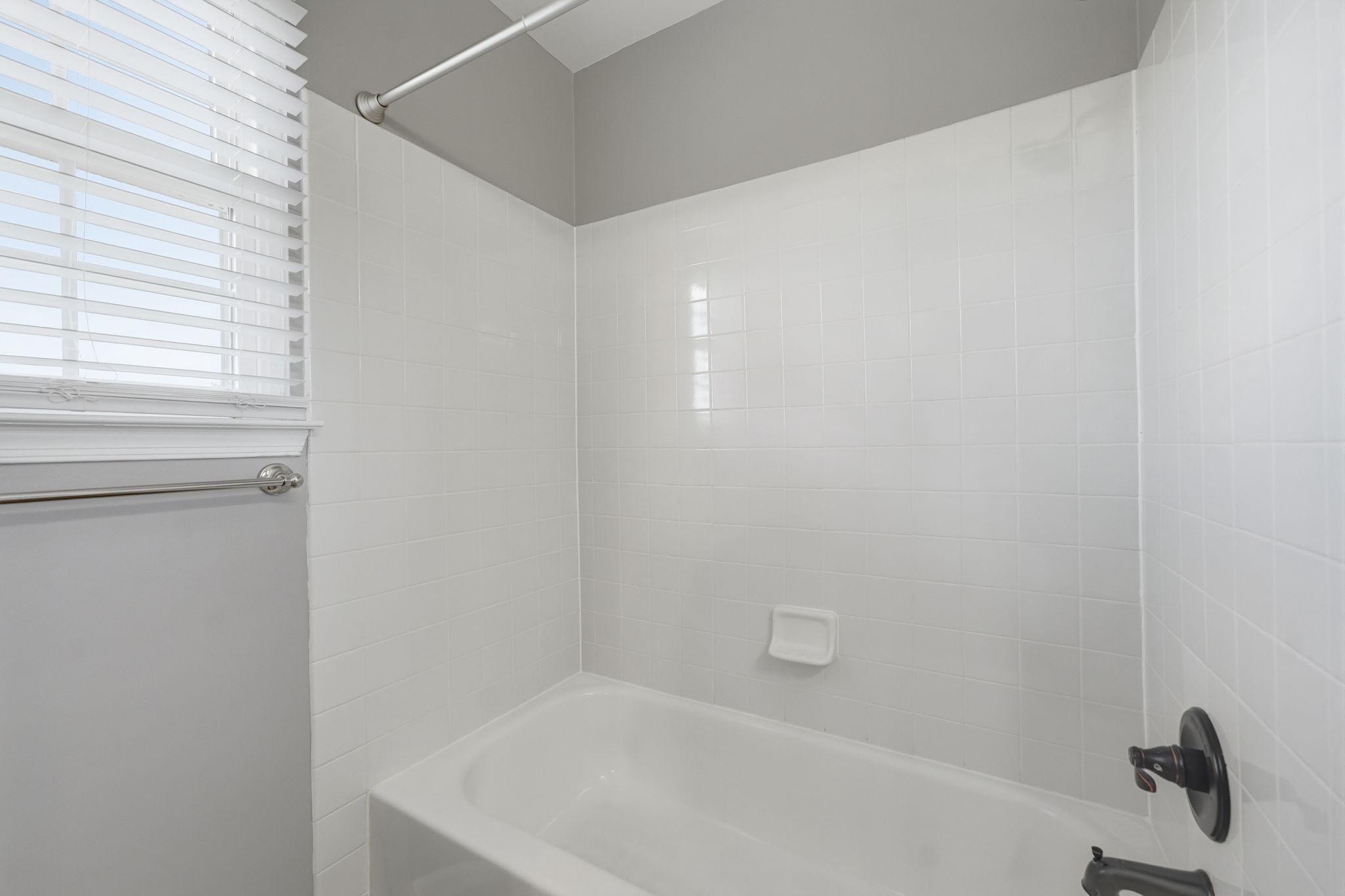  21764 Kings Crossing Terrace, Ashburn, VA, 20147 - 物件實景