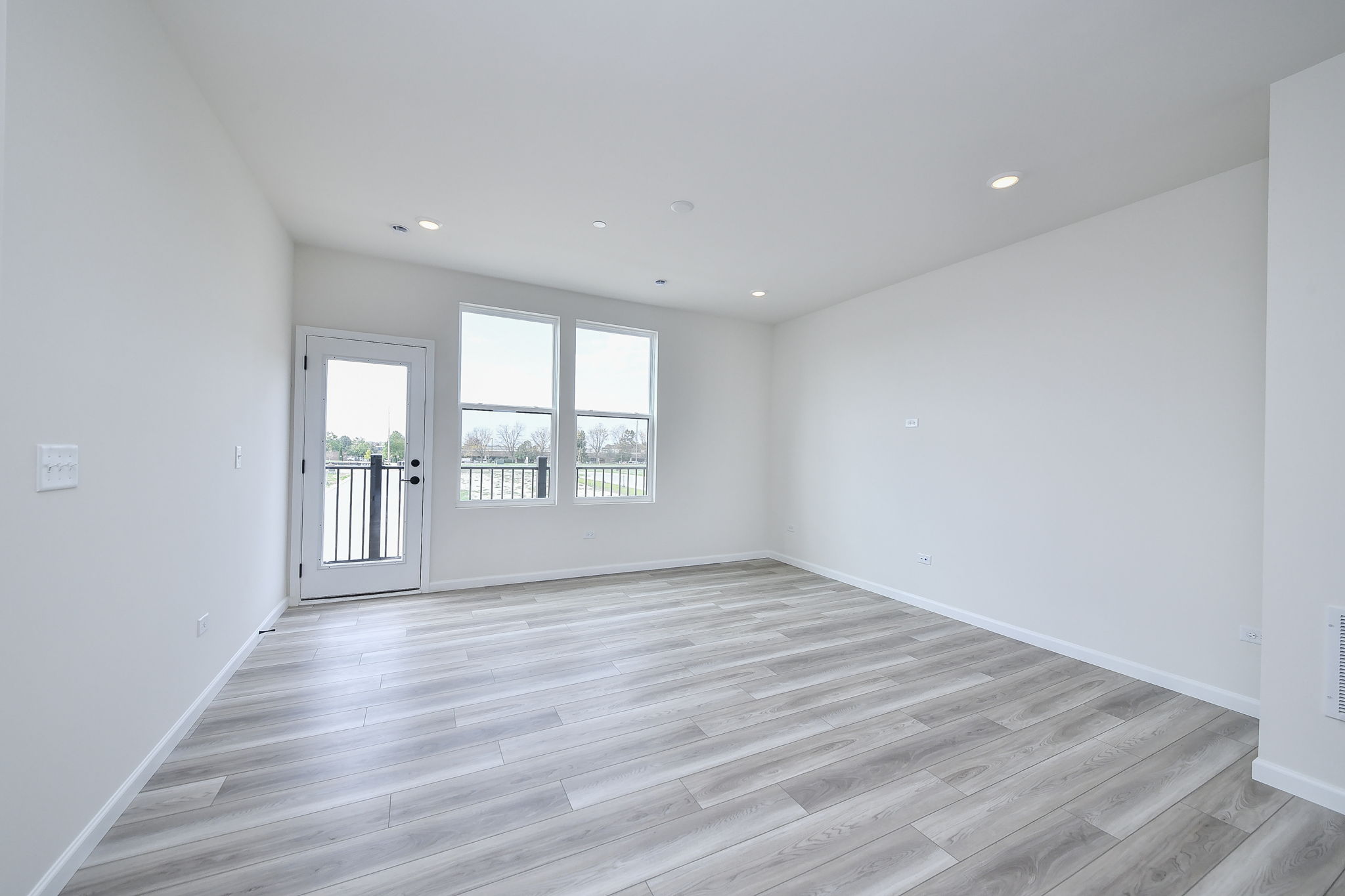  An Enclave of Only 65 New Construction Homes in the Heart of Naperville - 物件實景