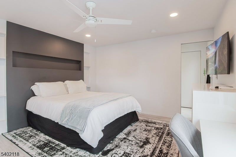 West Orange Twp., New Jersey, 07052, United States, 4 Bedrooms Bedrooms, ,3 BathroomsBathrooms,Residential,For Sale,2005893