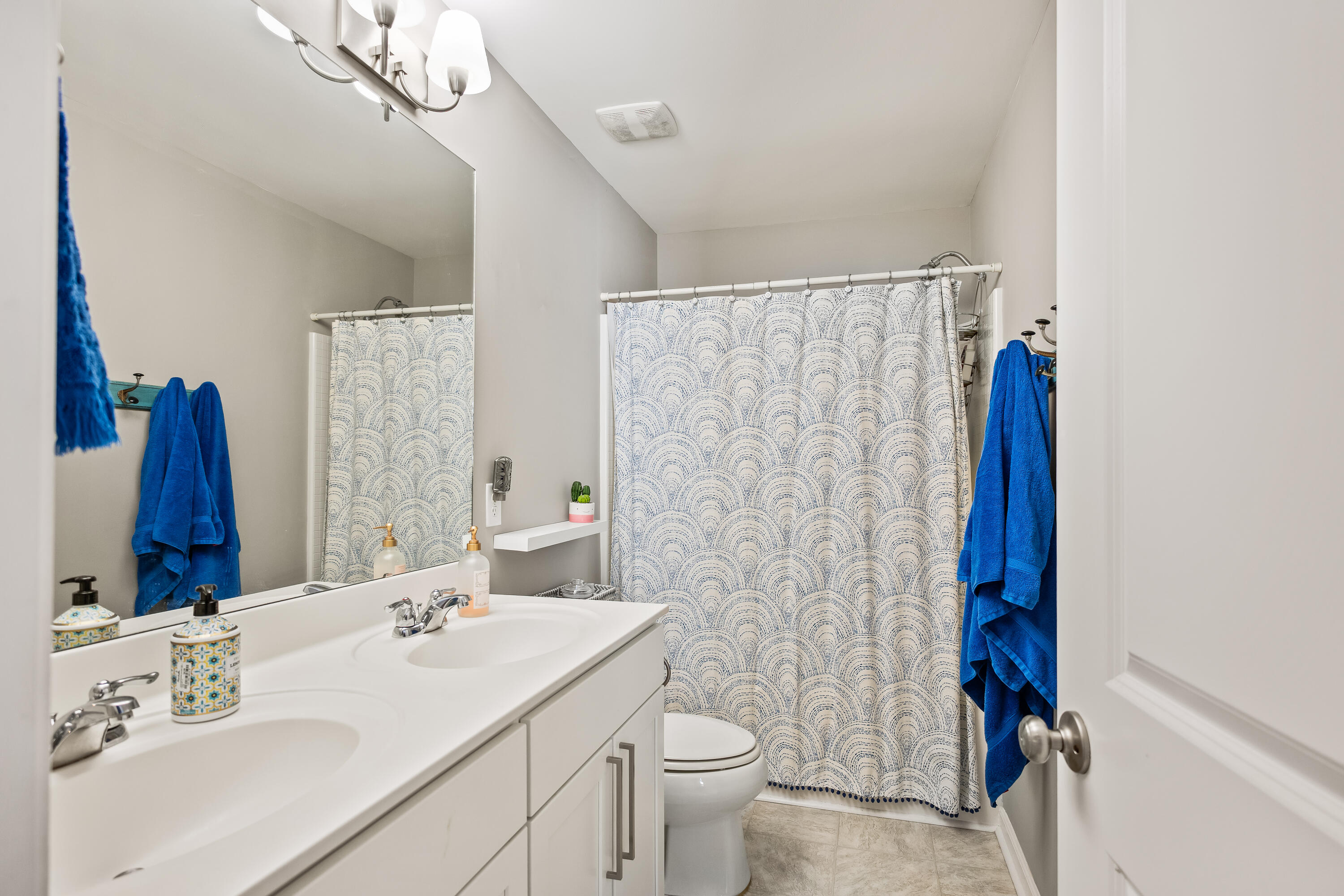 Johns Island, South Carolina, 29455, United States, 3 Bedrooms Bedrooms, ,3 BathroomsBathrooms,Residential,For Sale,1972783