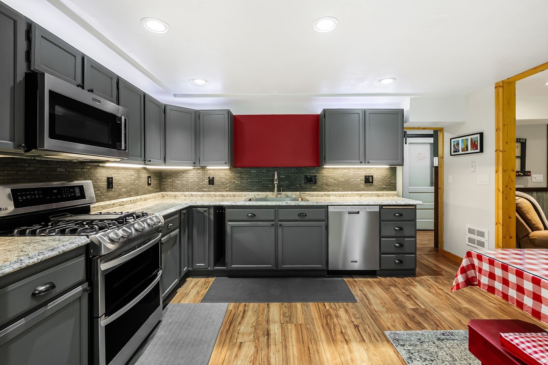  Sagle Multi-Generational - 物件實景