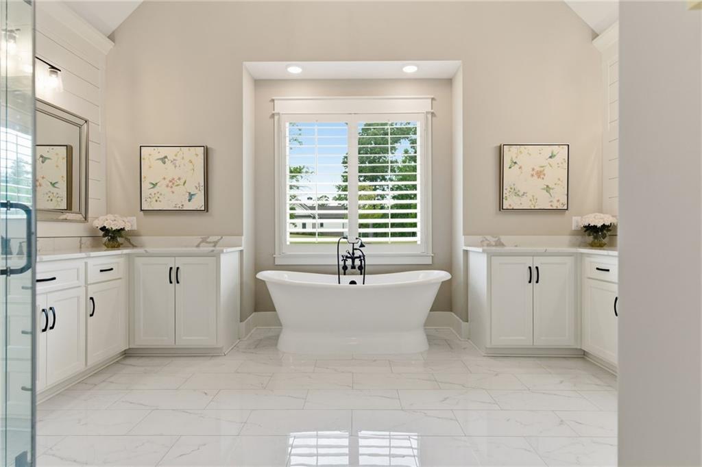 Waleska, Georgia, 30183, United States, 4 Bedrooms Bedrooms, ,4 BathroomsBathrooms,Residential,For Sale,2048996
