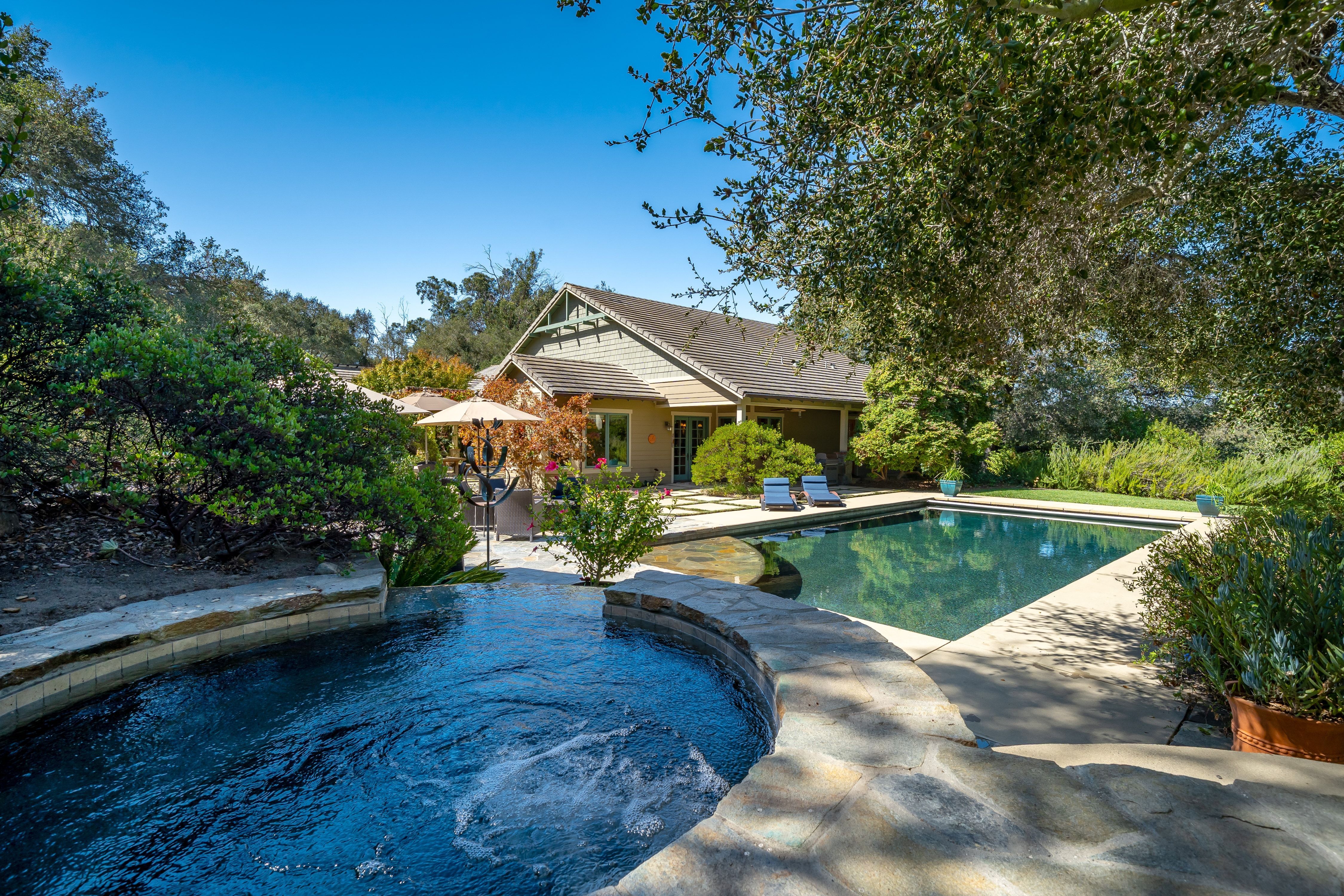  Timeless Craftsman Estate with Resort-Style Outdoor Living - 物件實景
