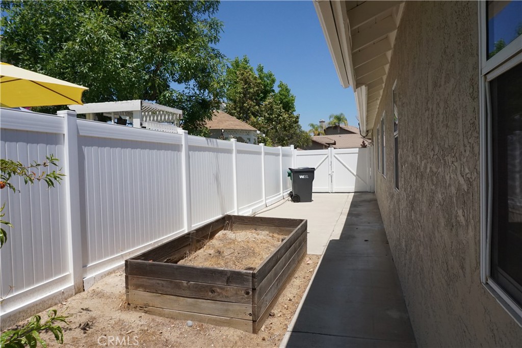 Murrieta, California, 92563, United States, 3 Bedrooms Bedrooms, ,2 BathroomsBathrooms,Residential,For Sale,1857282