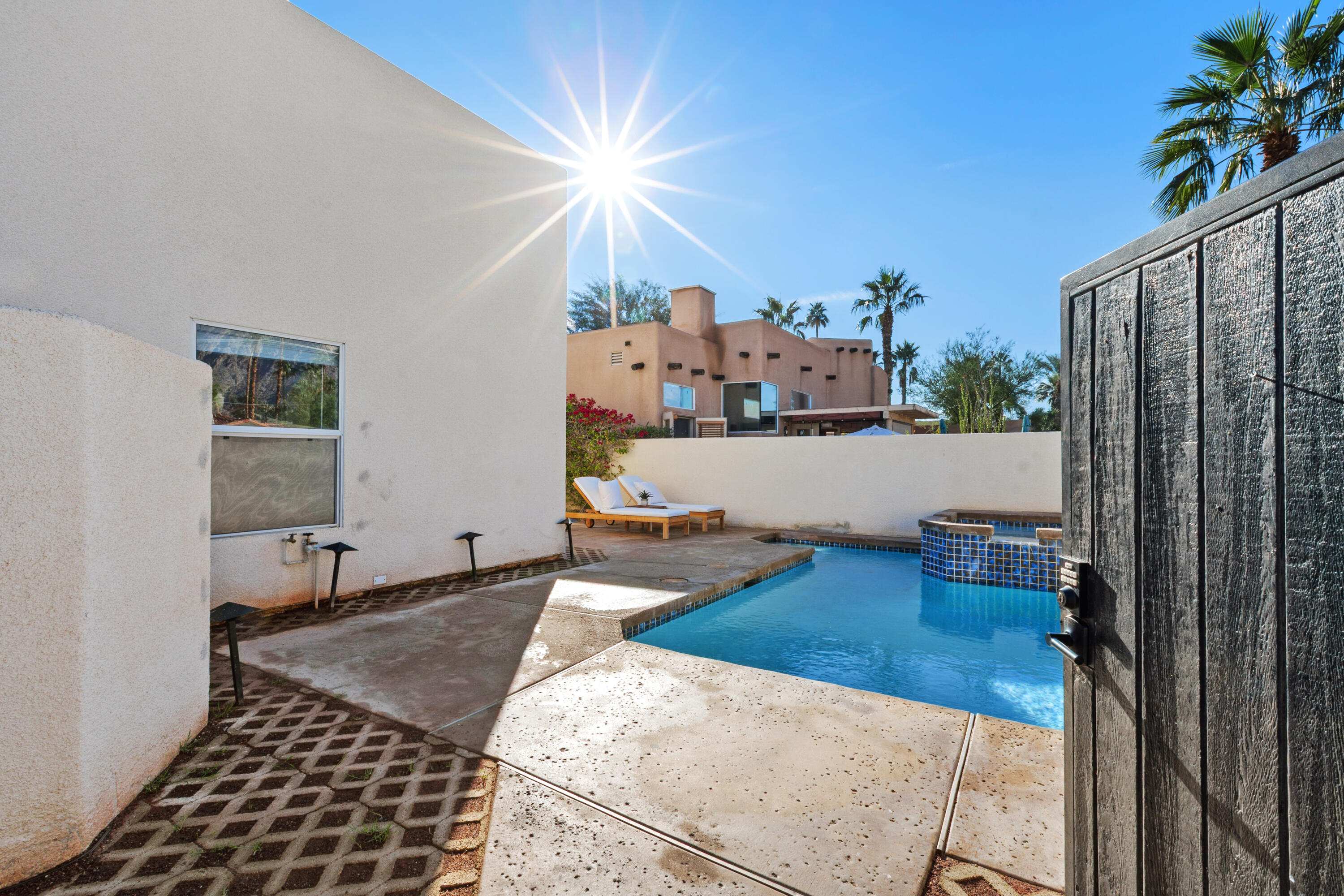 La Quinta, California, 92253, United States, 4 Bedrooms Bedrooms, ,1 BathroomBathrooms,Residential,For Sale,1999091