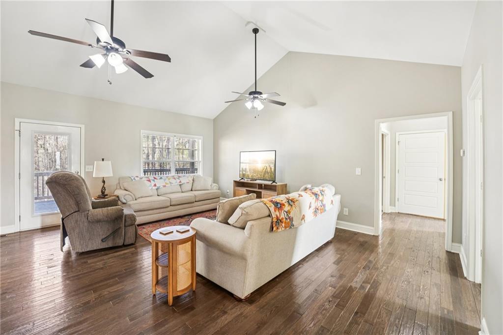 Cumming, Georgia, 30028, United States, 4 Bedrooms Bedrooms, ,3 BathroomsBathrooms,Residential,For Sale,2028381