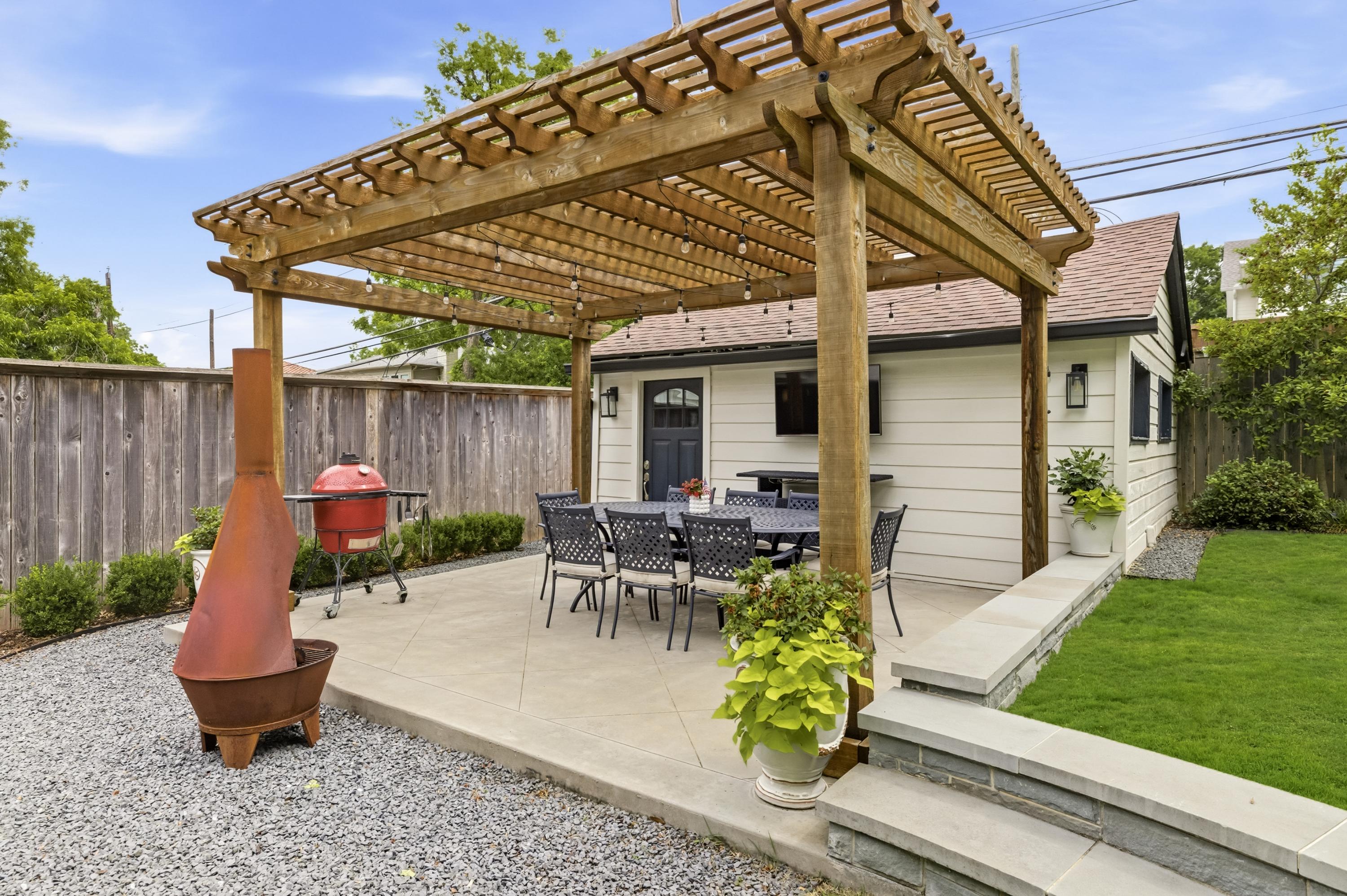  Charming Updated Tudor In Lakewood - 物件實景