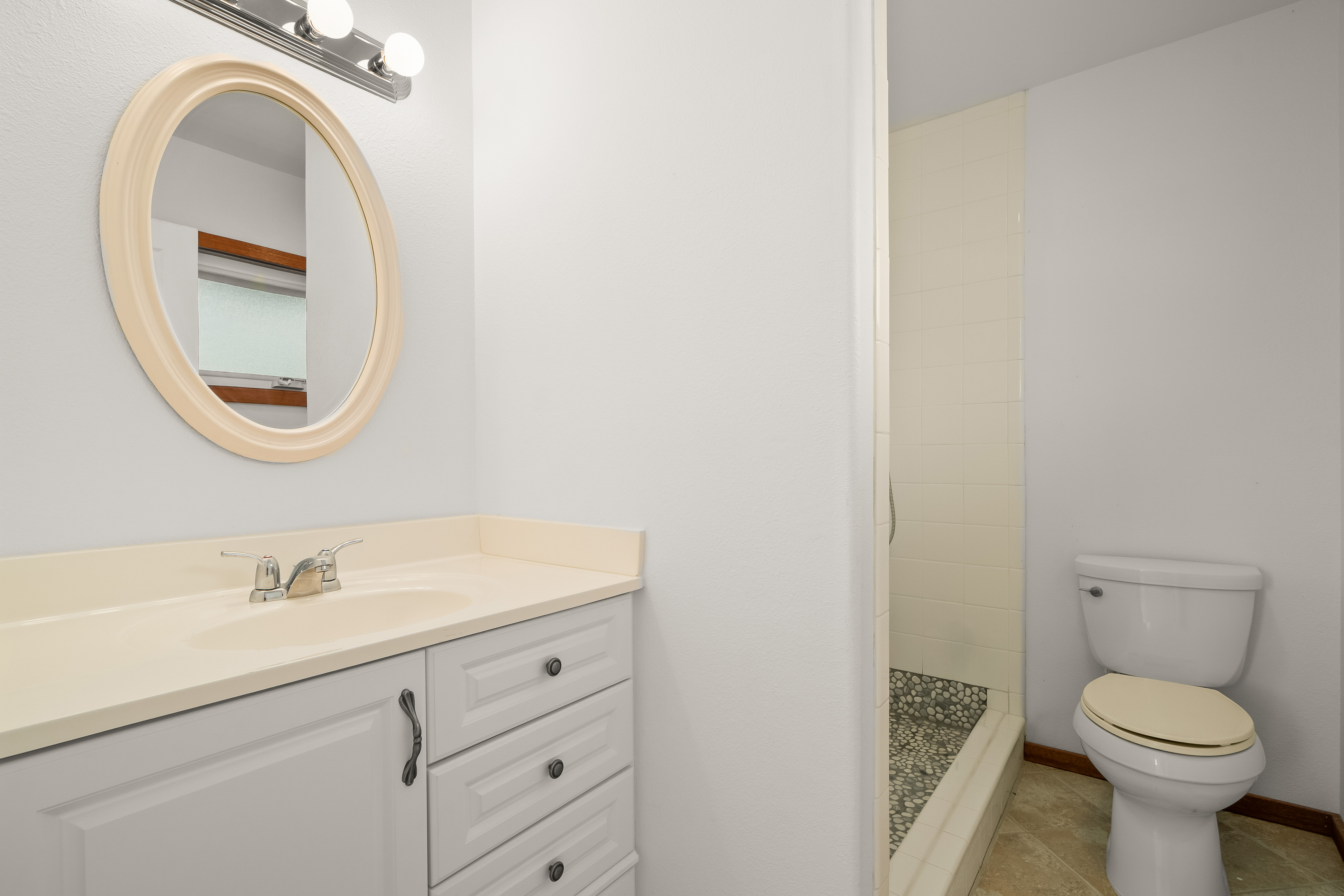 Kapaa, Hawaii, 96746, United States, 4 Bedrooms Bedrooms, ,4 BathroomsBathrooms,Residential,For Sale,1988200