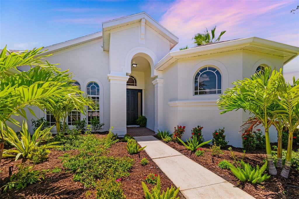 University Park, Florida, 34201, United States, 4 Bedrooms Bedrooms, ,4 BathroomsBathrooms,Residential,For Sale,1876189