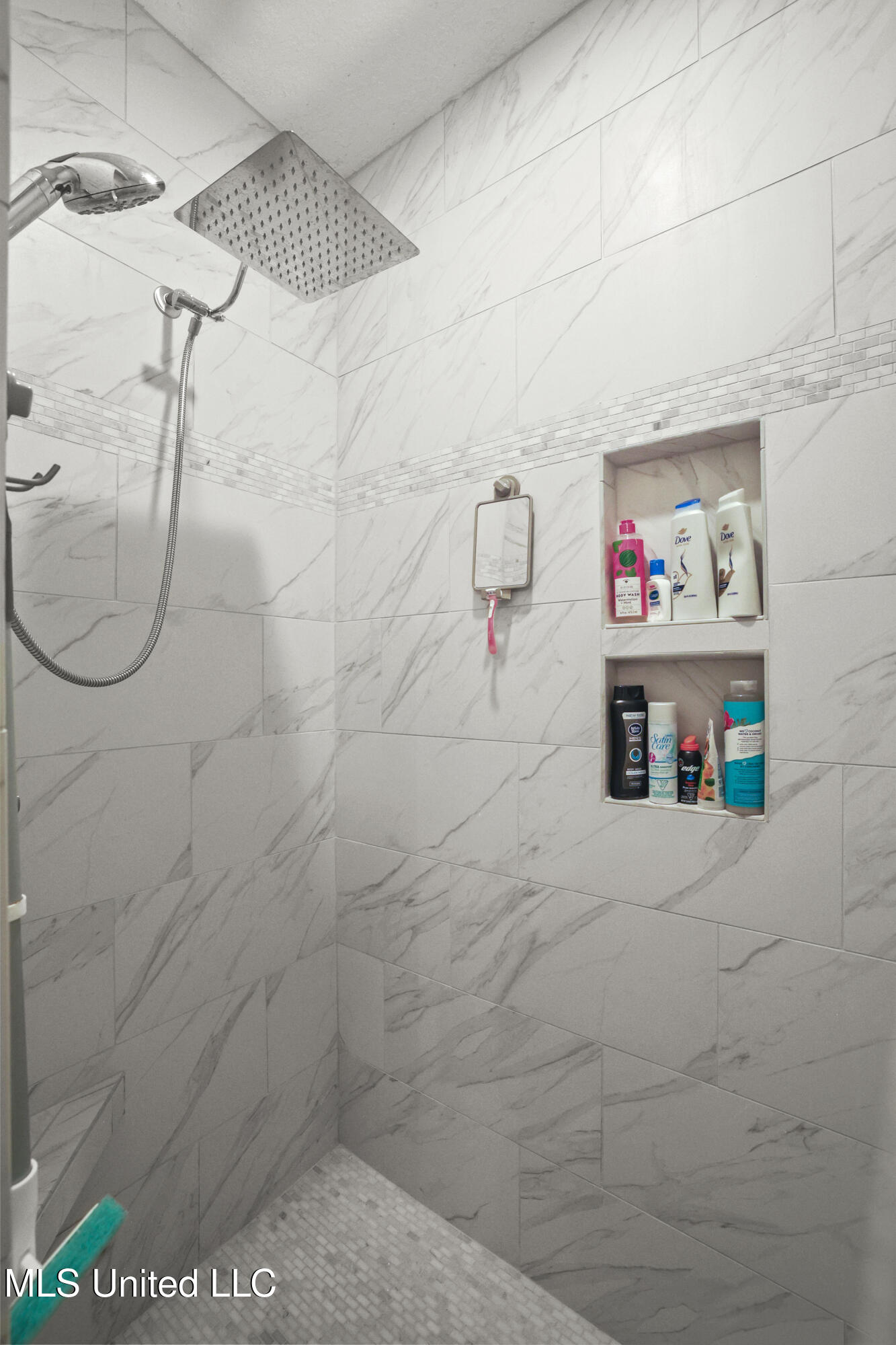 Biloxi, Mississippi, 39531, United States, 3 Bedrooms Bedrooms, ,3 BathroomsBathrooms,Residential,For Sale,1906978