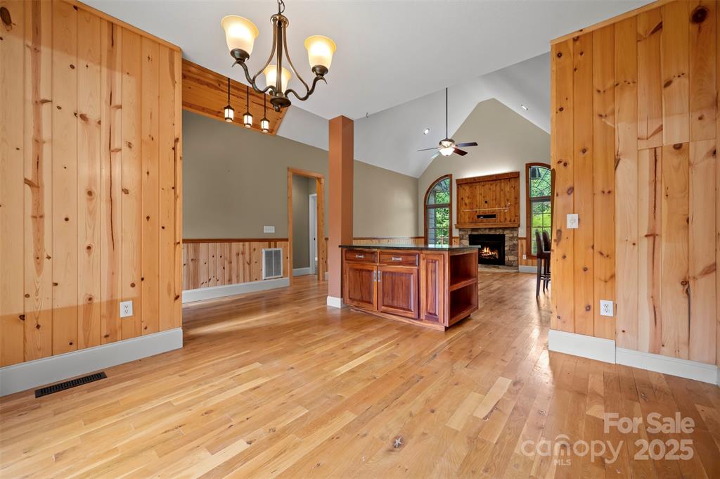 Tryon, North Carolina, 28782, United States, 4 Bedrooms Bedrooms, ,3 BathroomsBathrooms,Residential,For Sale,1890231