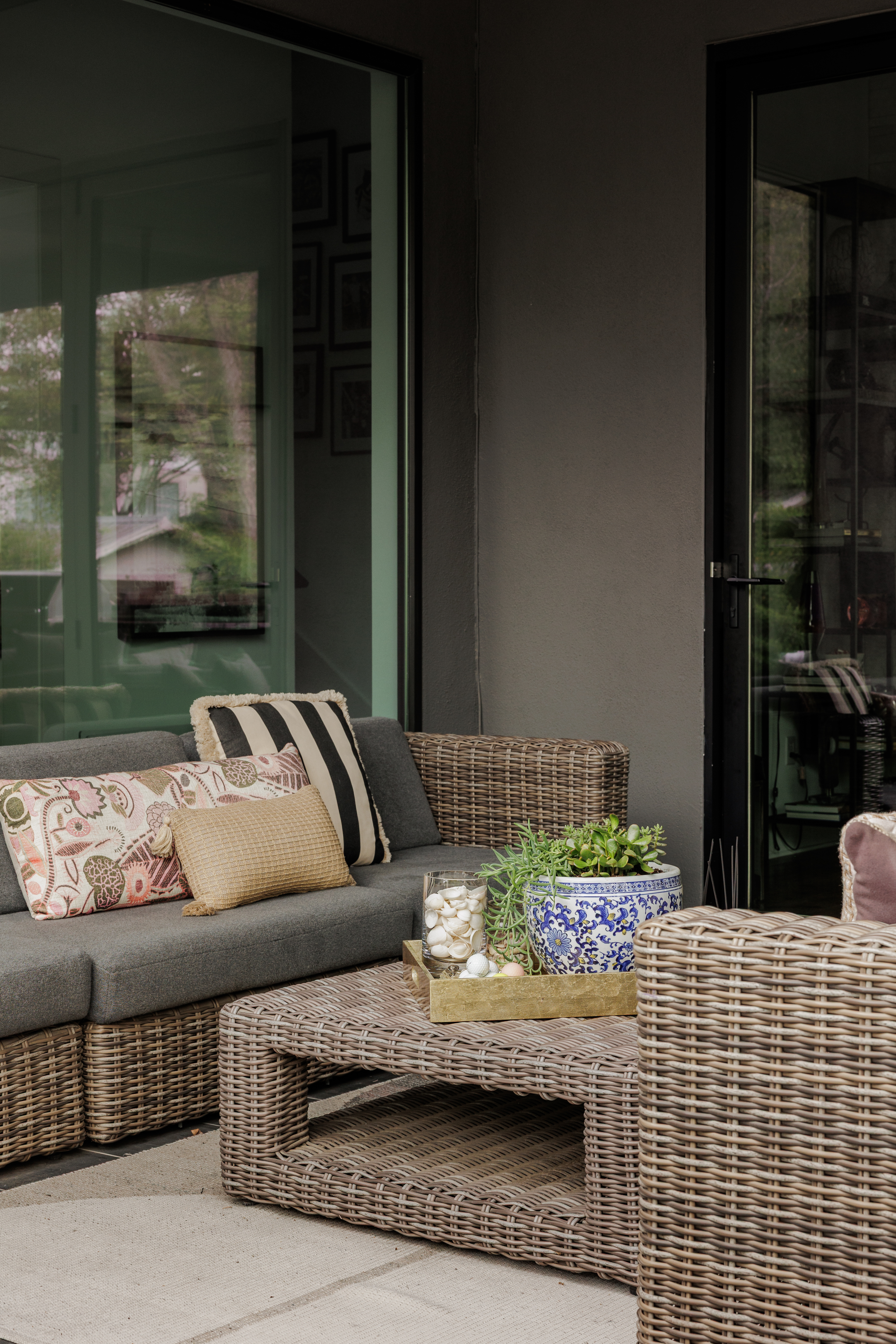  Sophisticated Barton Hills Home Balancing Lively Entertaining with Quiet Retreat - 物件實景