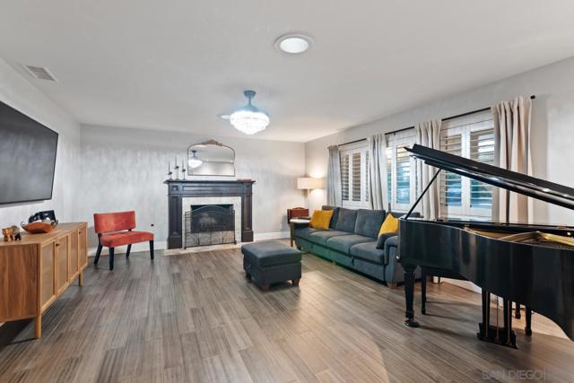 Escondido, California, 92025, United States, 3 Bedrooms Bedrooms, ,2 BathroomsBathrooms,Residential,For Sale,1975164