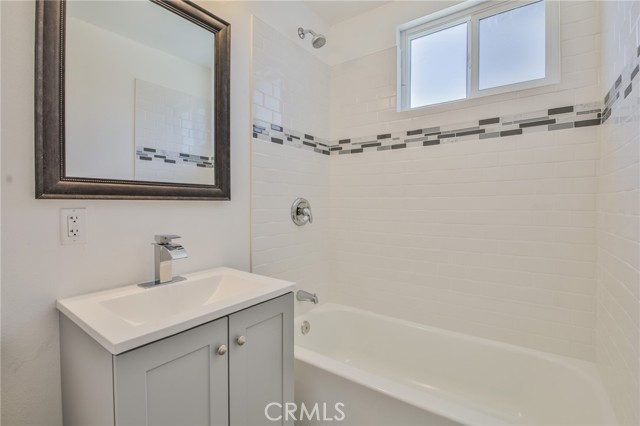 Los Angeles, California, 90044, United States, 3 Bedrooms Bedrooms, ,2 BathroomsBathrooms,Residential,For Sale,1937272