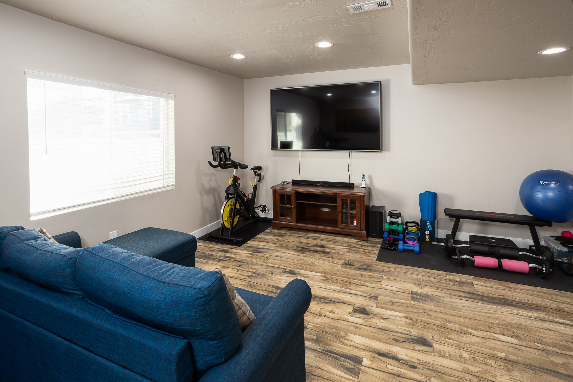 Provo, Utah, 84601, United States, 4 Bedrooms Bedrooms, ,3 BathroomsBathrooms,Residential,For Sale,1978881