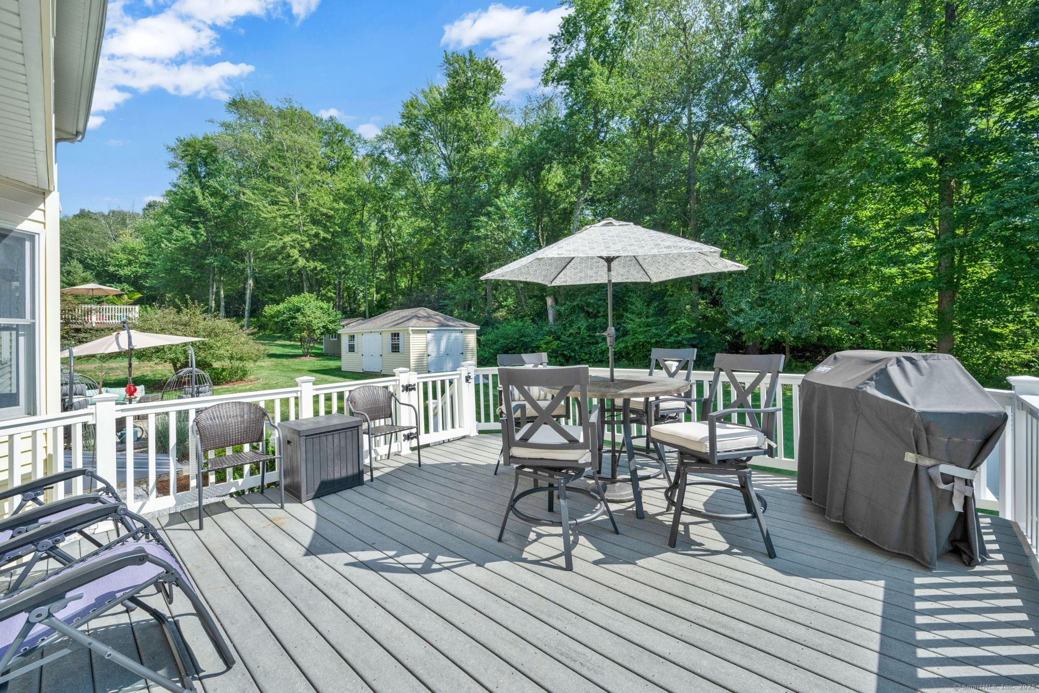 Vernon, Connecticut, 06066, United States, 3 Bedrooms Bedrooms, ,4 BathroomsBathrooms,Residential,For Sale,1944677