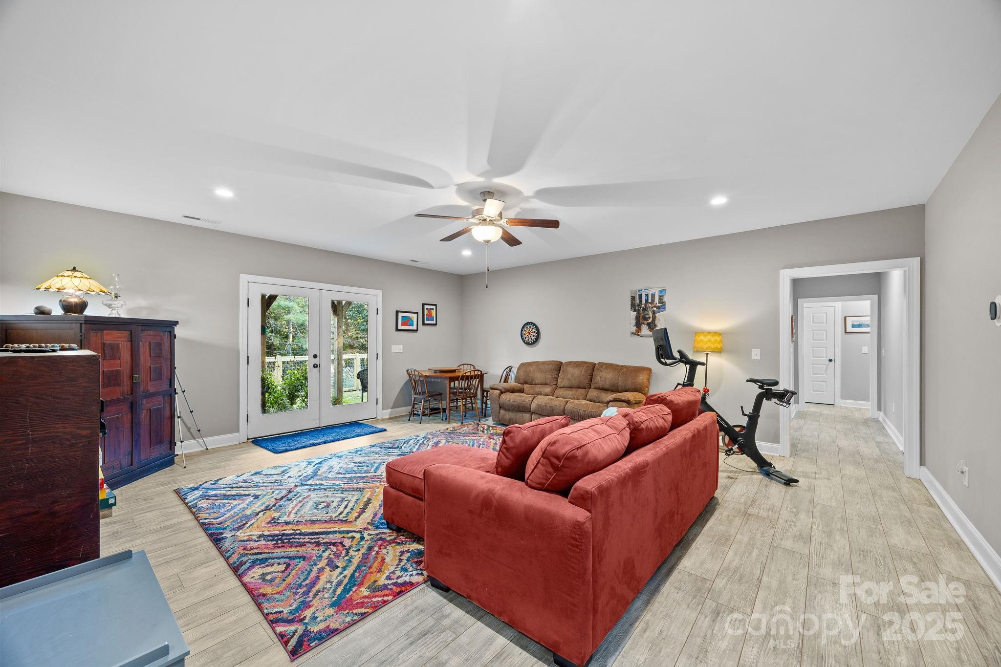 Weaverville, North Carolina, 28787, United States, 4 Bedrooms Bedrooms, ,4 BathroomsBathrooms,Residential,For Sale,1947995