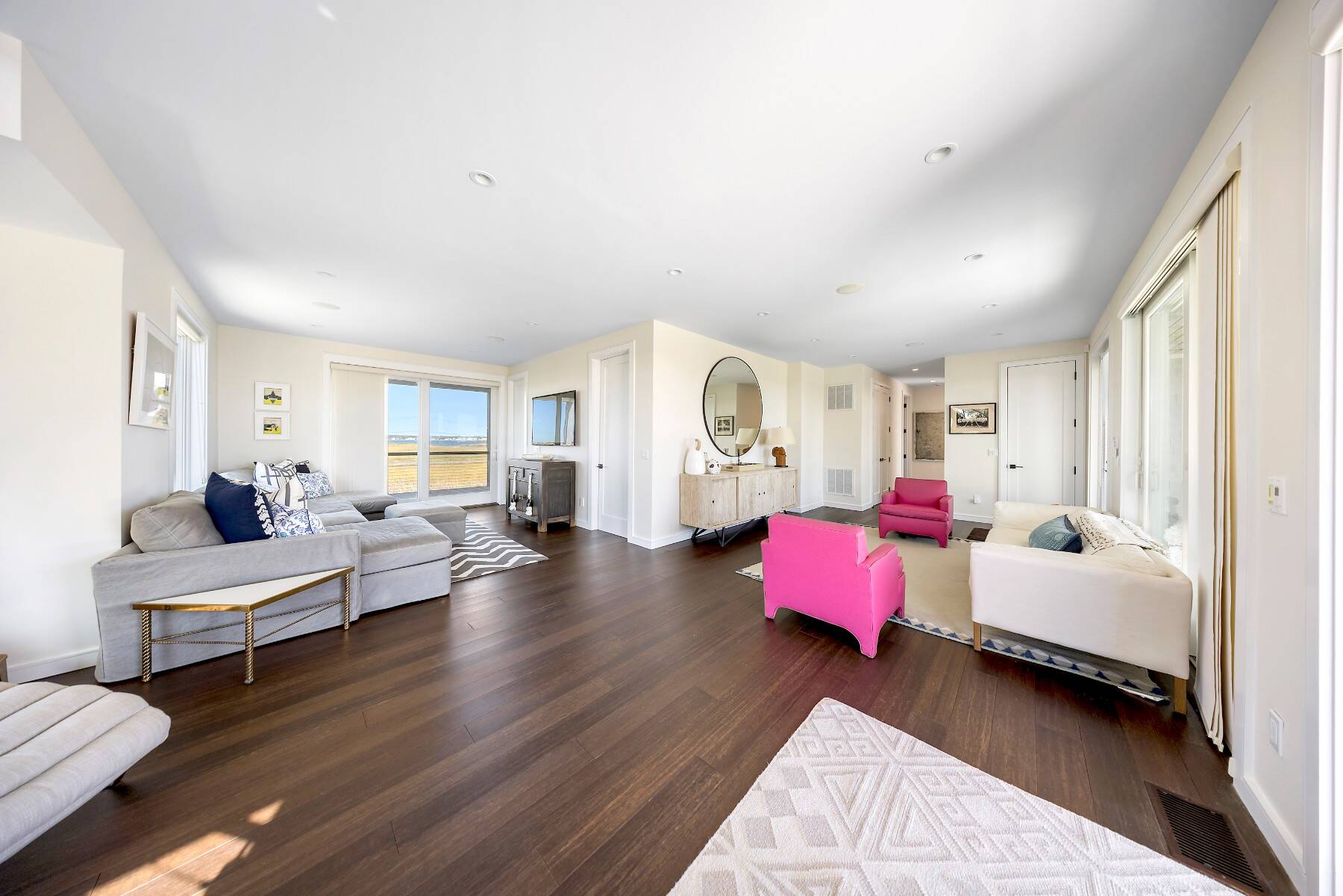  Chic Beach House with Roof Deck, Protected Views & Ocean Walkway - 物件實景