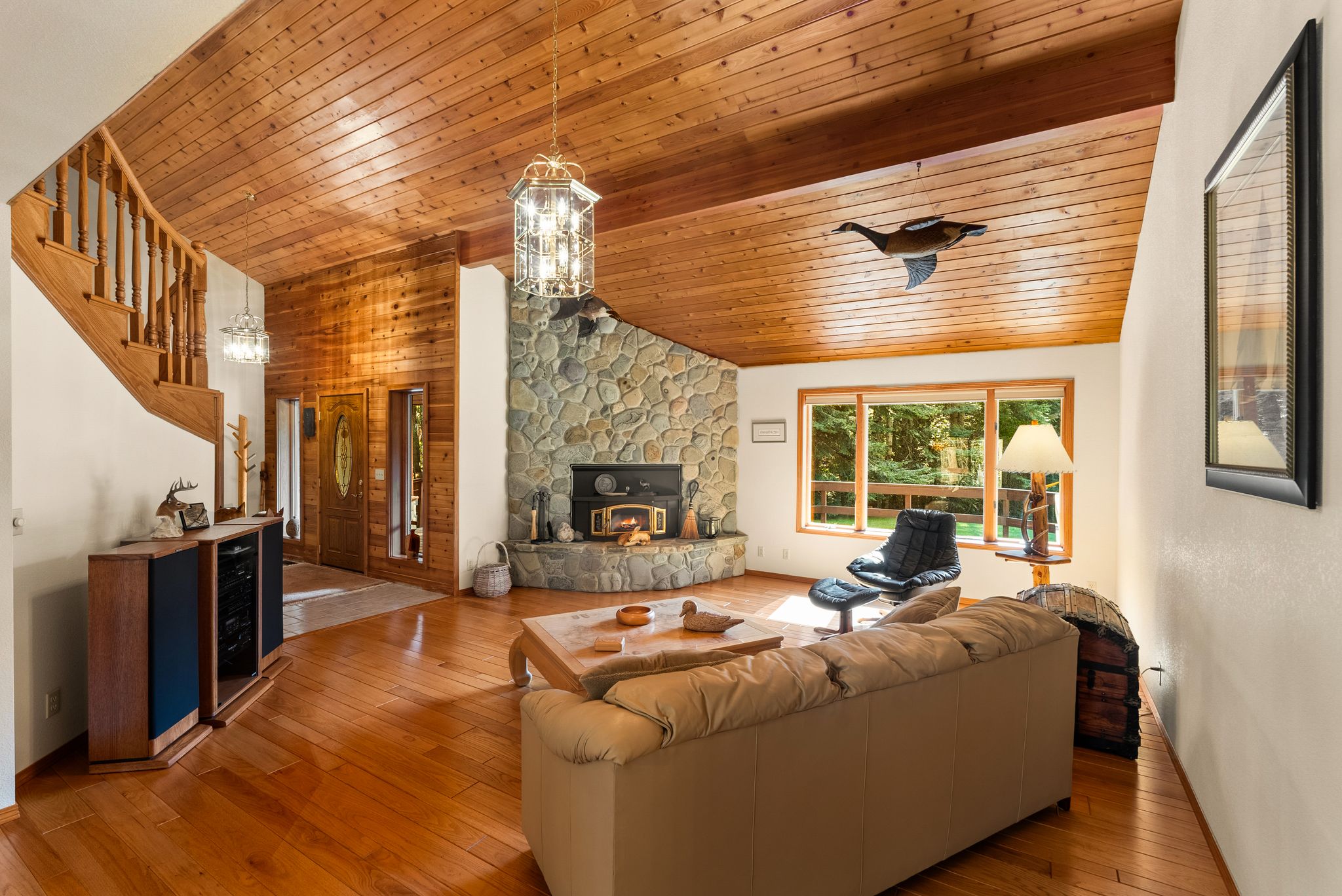 Sandpoint, Idaho, 83864, United States, 3 Bedrooms Bedrooms, ,3 BathroomsBathrooms,Residential,For Sale,1998118