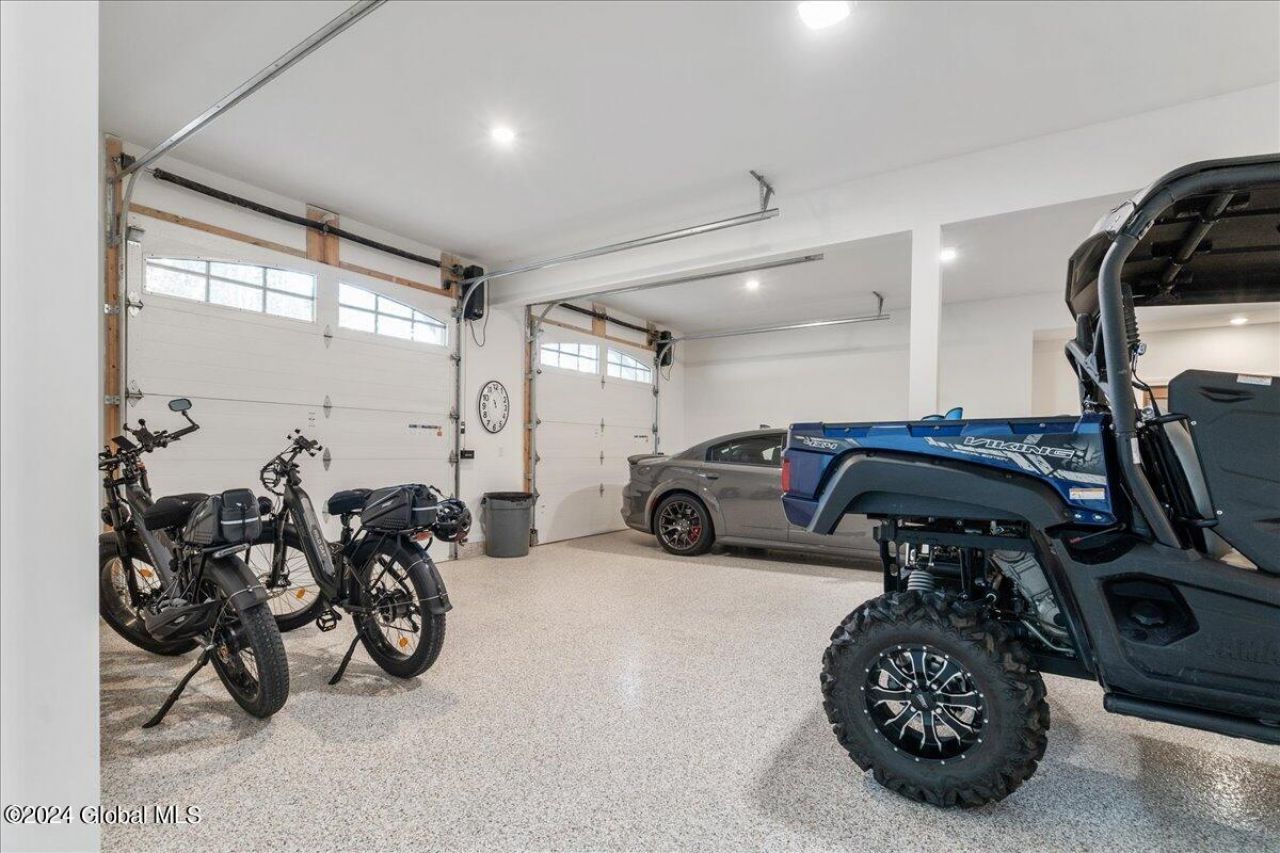 Queensbury, New York, 12804, United States, 3 Bedrooms Bedrooms, ,4 BathroomsBathrooms,Residential,For Sale,1986274