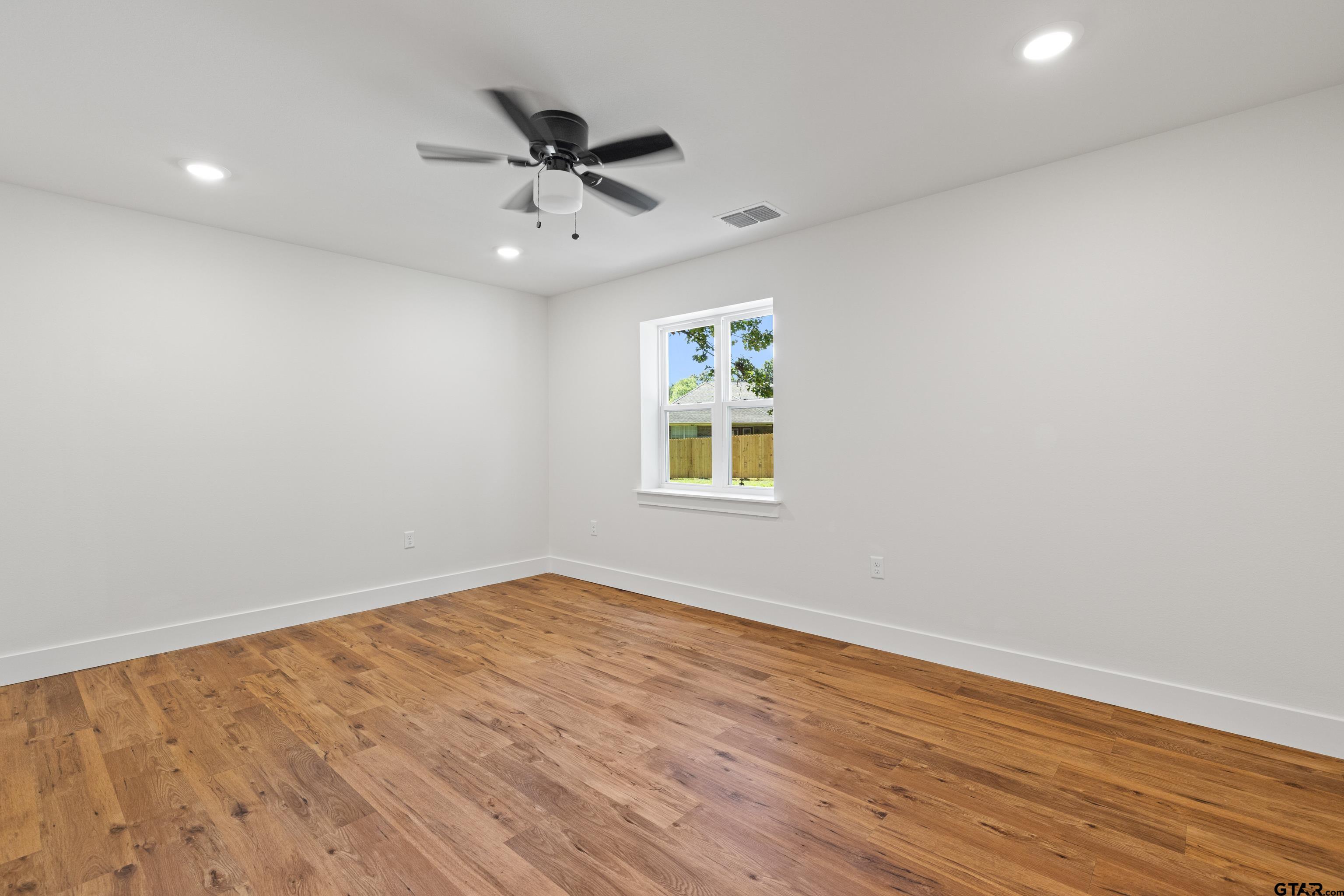 Hallsville, Texas, 75650, United States, 4 Bedrooms Bedrooms, ,3 BathroomsBathrooms,Residential,For Sale,1906779