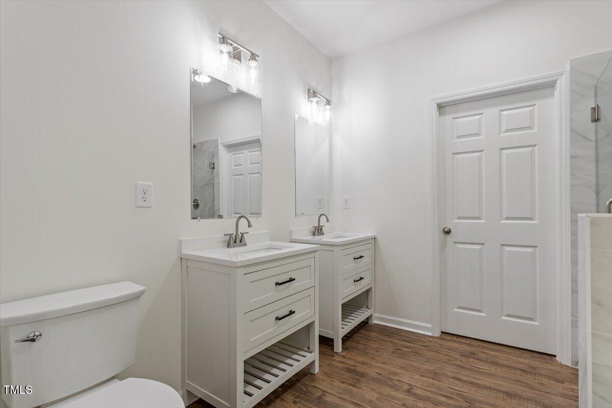 Durham, North Carolina, 27707, United States, 4 Bedrooms Bedrooms, ,4 BathroomsBathrooms,Residential,For Sale,1882318