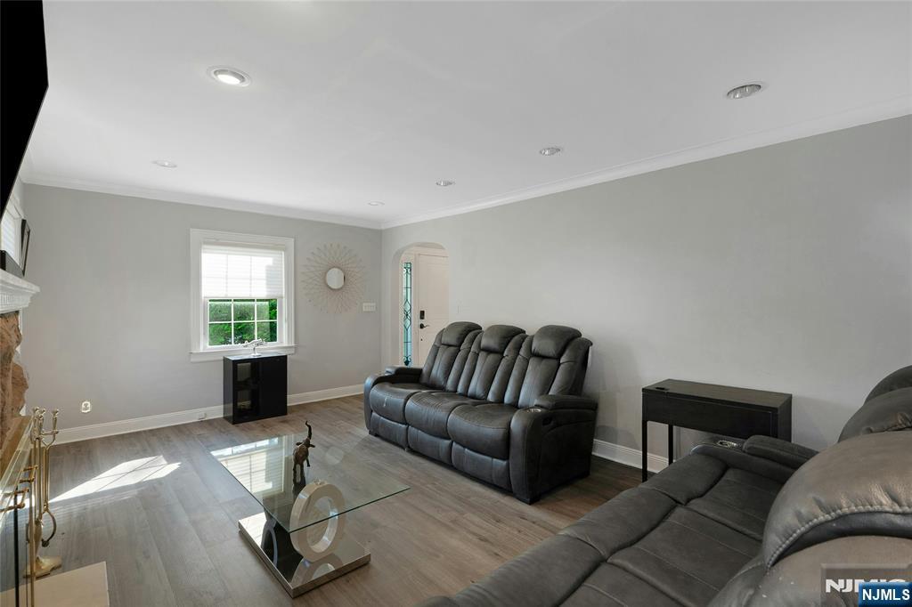 Ridgefield, New Jersey, 07657, United States, 4 Bedrooms Bedrooms, ,3 BathroomsBathrooms,Residential,For Sale,1925884