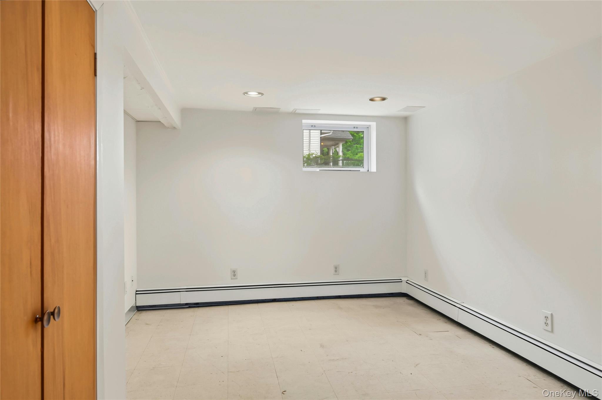  930 Tooker Avenue, West Babylon, NY, 11704 - 物件實景