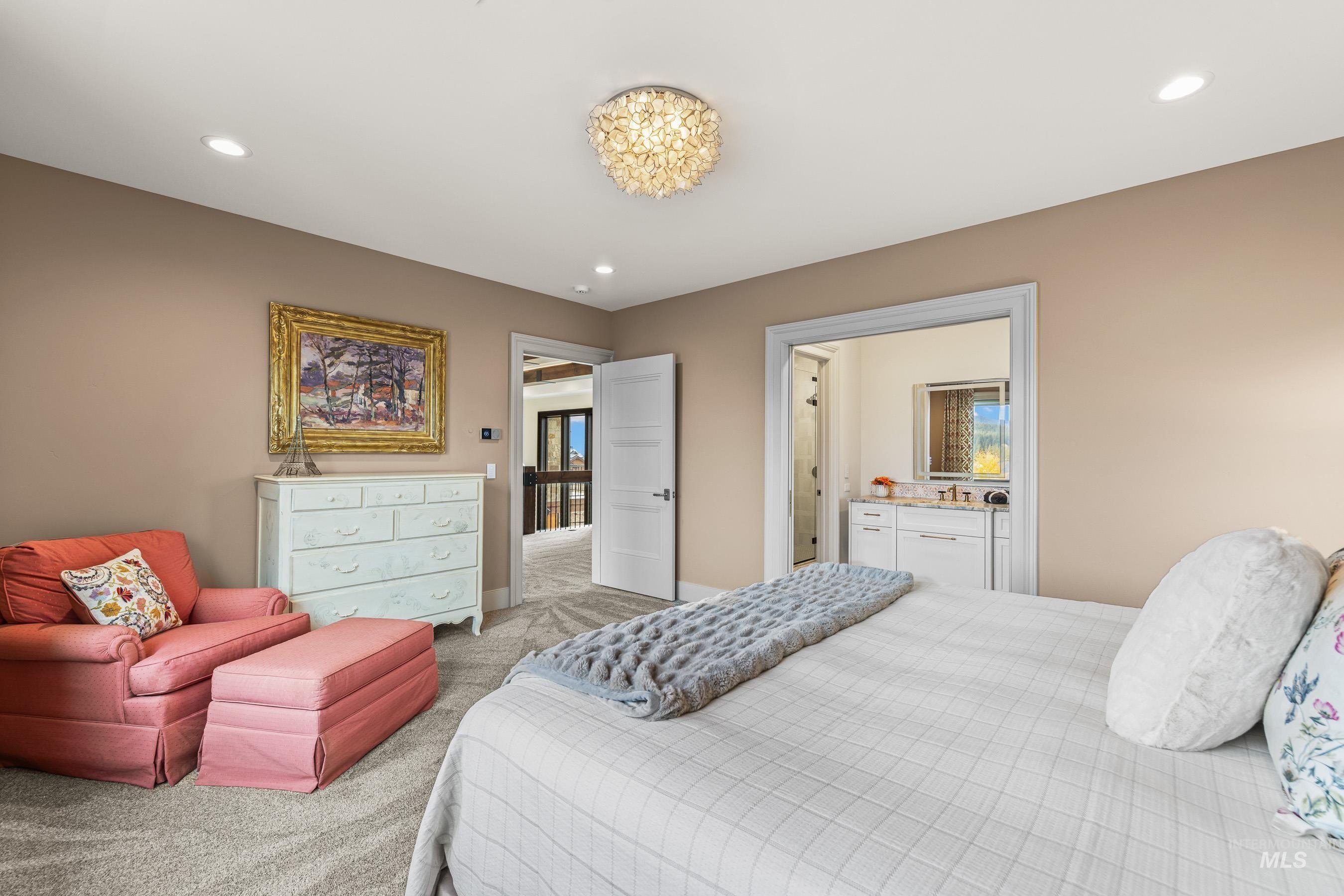 McCall, Idaho, 83638, United States, 5 Bedrooms Bedrooms, ,4 BathroomsBathrooms,Residential,For Sale,1989915