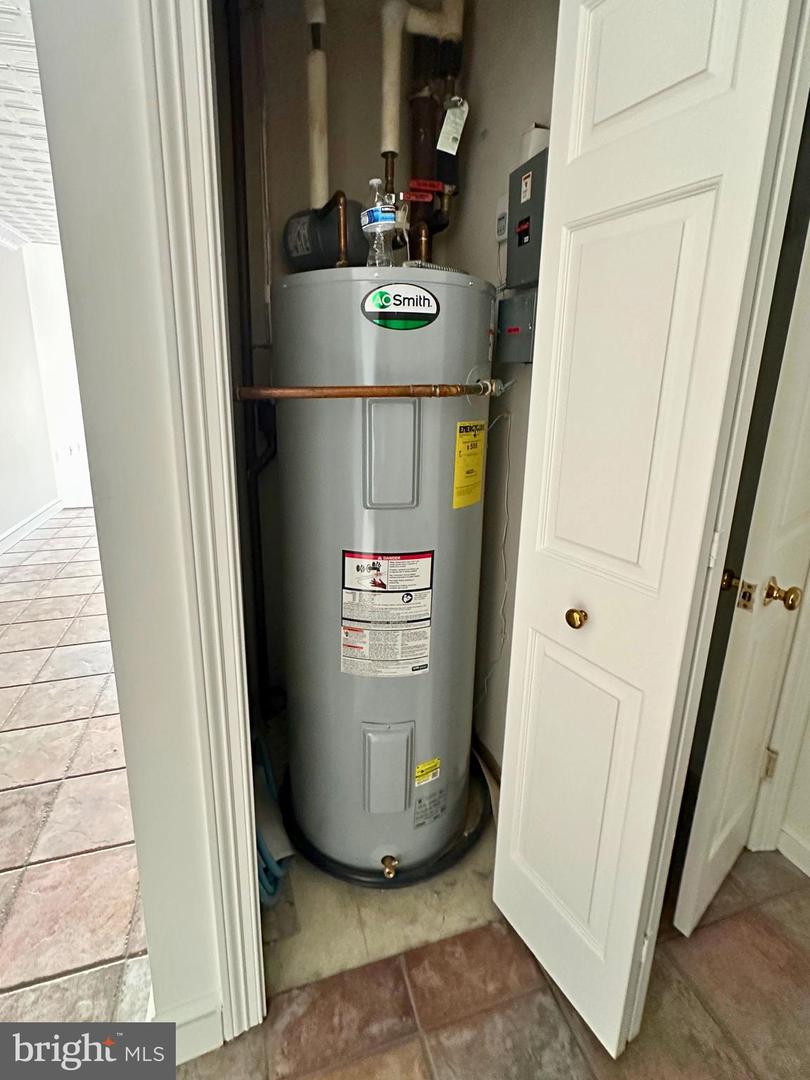 Baltimore, Maryland, 21202, United States, 3 Bedrooms Bedrooms, ,6 BathroomsBathrooms,Residential,For Sale,2002254