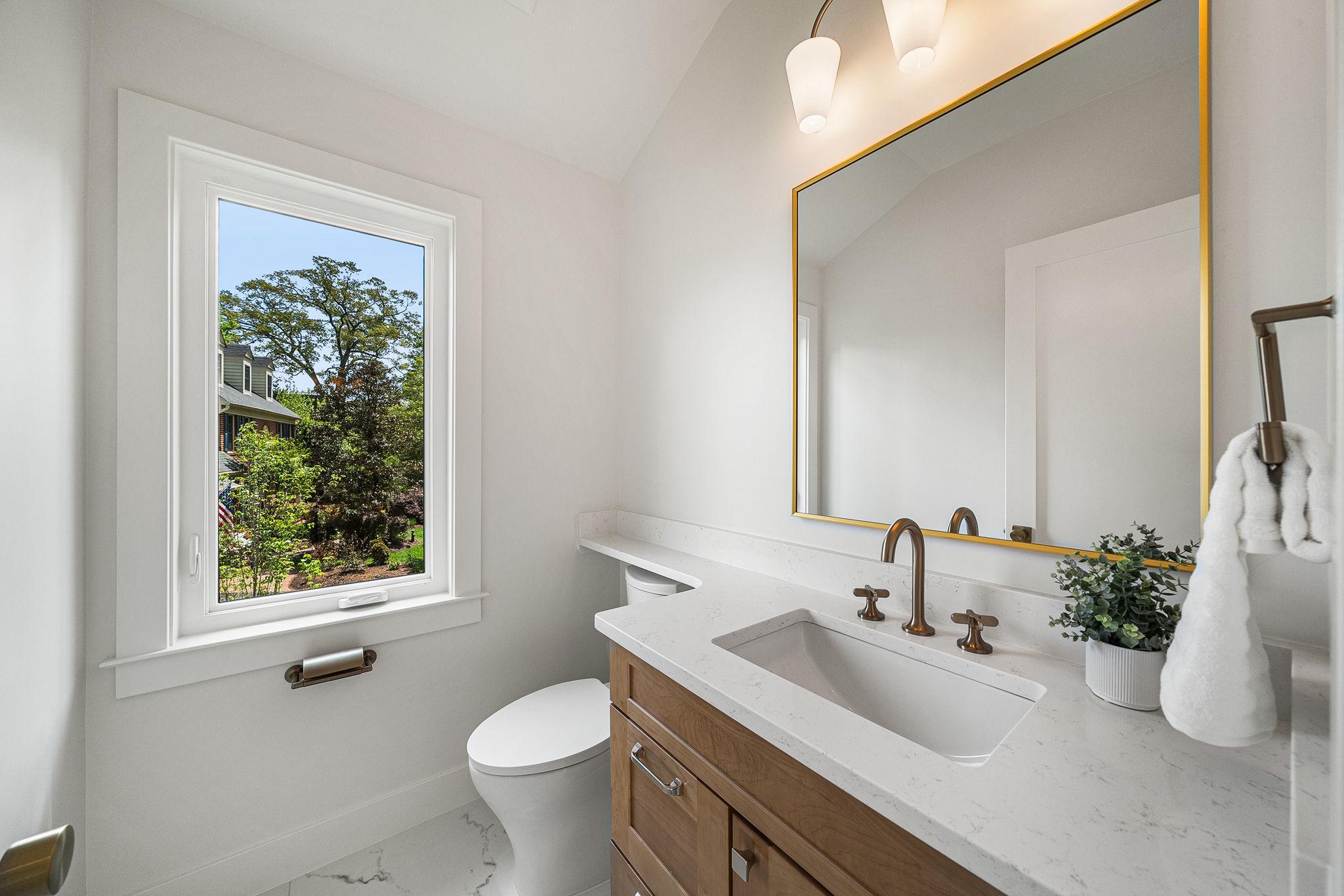  3175 Woodland Lane, Alexandria, VA, 22309 - 物件實景