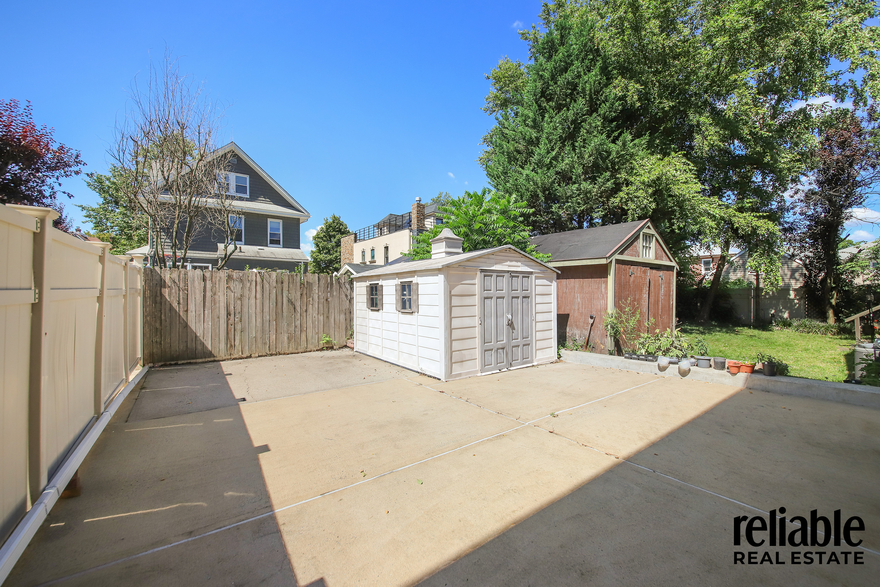 Bayside, New York, 11361, United States, 3 Bedrooms Bedrooms, ,3 BathroomsBathrooms,Residential,For Sale,1941734