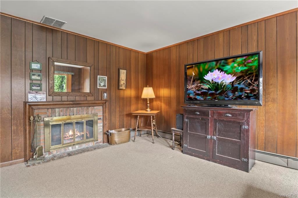 Lewiston, New York, 14092, United States, 5 Bedrooms Bedrooms, ,3 BathroomsBathrooms,Residential,For Sale,1849954