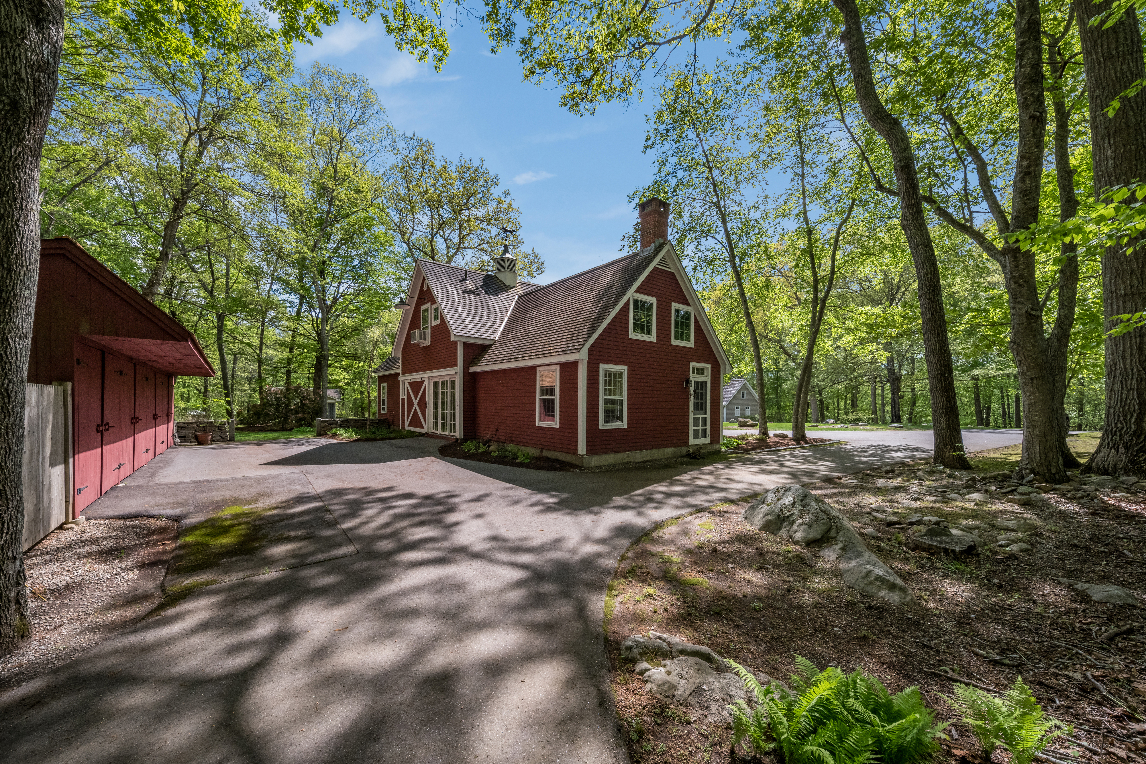  Stunning Custom Built Home on over 30 Acres of Bucolic Lane - 物件實景