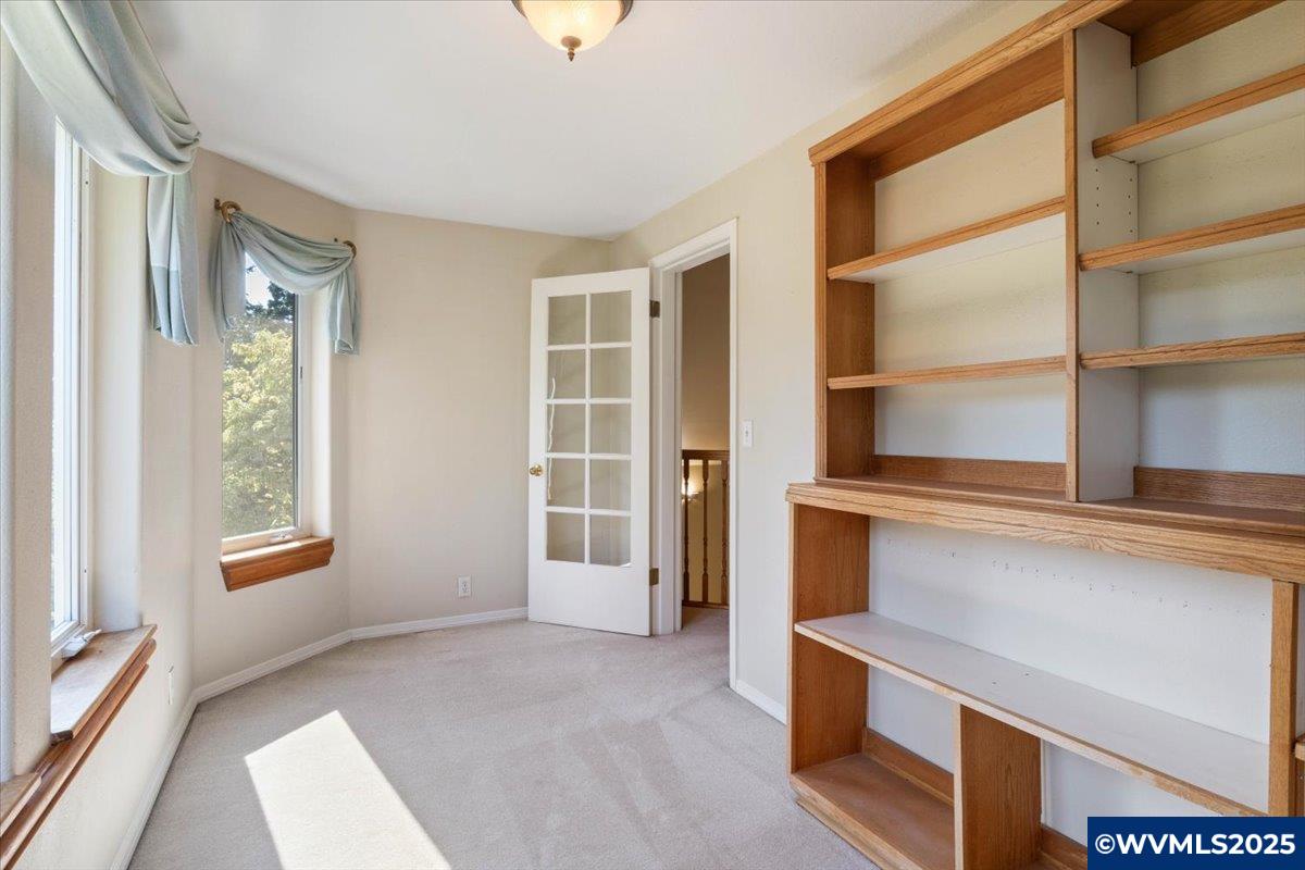 Lebanon, Oregon, 97355, United States, 3 Bedrooms Bedrooms, ,2 BathroomsBathrooms,Residential,For Sale,1991965