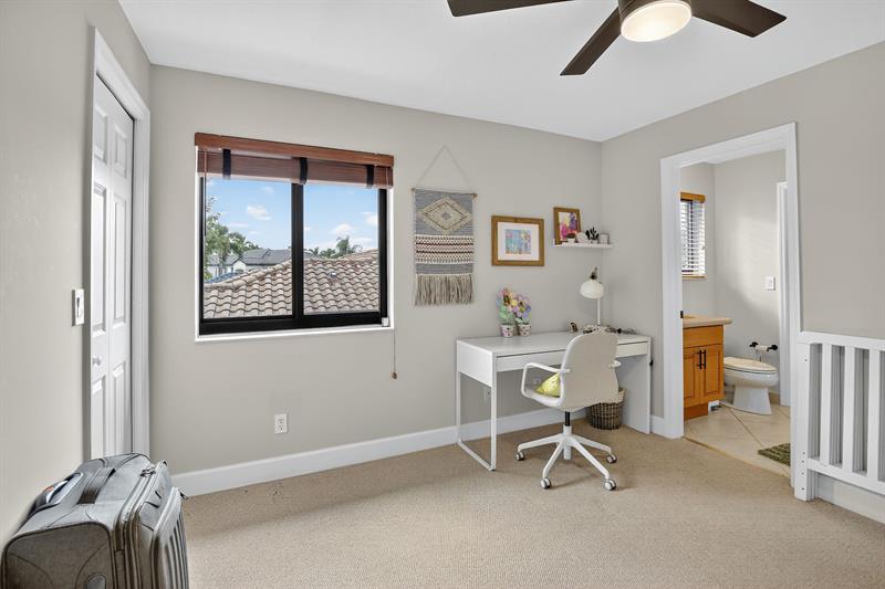 Miramar, Florida, 33027, United States, 5 Bedrooms Bedrooms, ,3 BathroomsBathrooms,Residential,For Sale,1987631