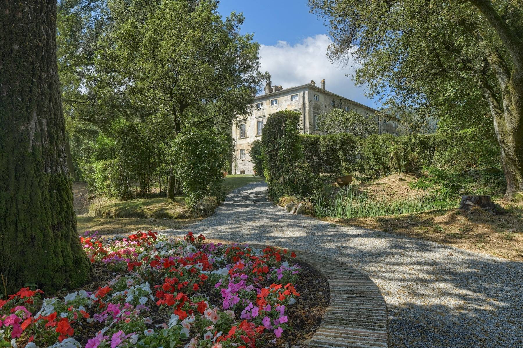  Historic Estate with a private chapel - 物件實景