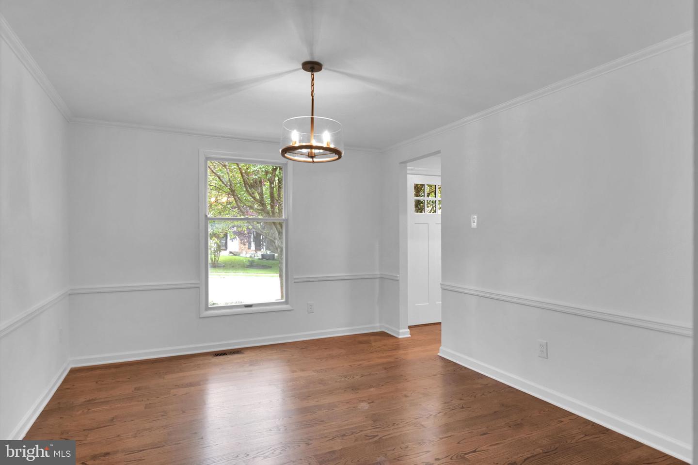 Fairfax, Virginia, 22030, United States, 4 Bedrooms Bedrooms, ,3 BathroomsBathrooms,Residential,For Sale,1896829