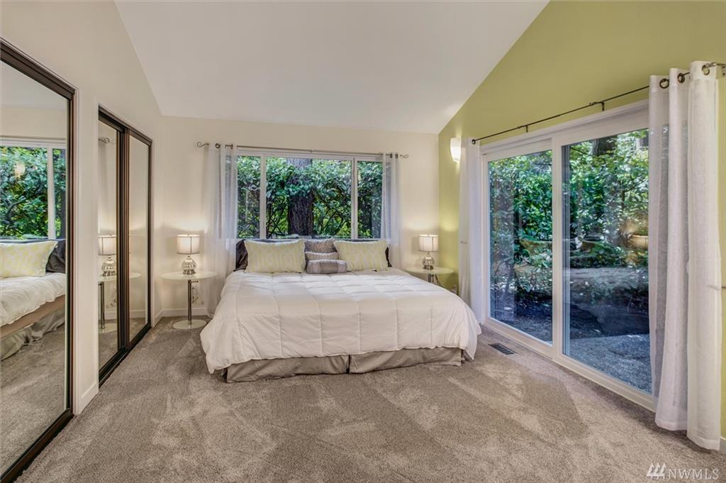 7704 88th PL, Mercer Island, Washington, 98040, United States, 4 Bedrooms Bedrooms, ,4 BathroomsBathrooms,Residential,For Sale,7704 88th PL,1435219
