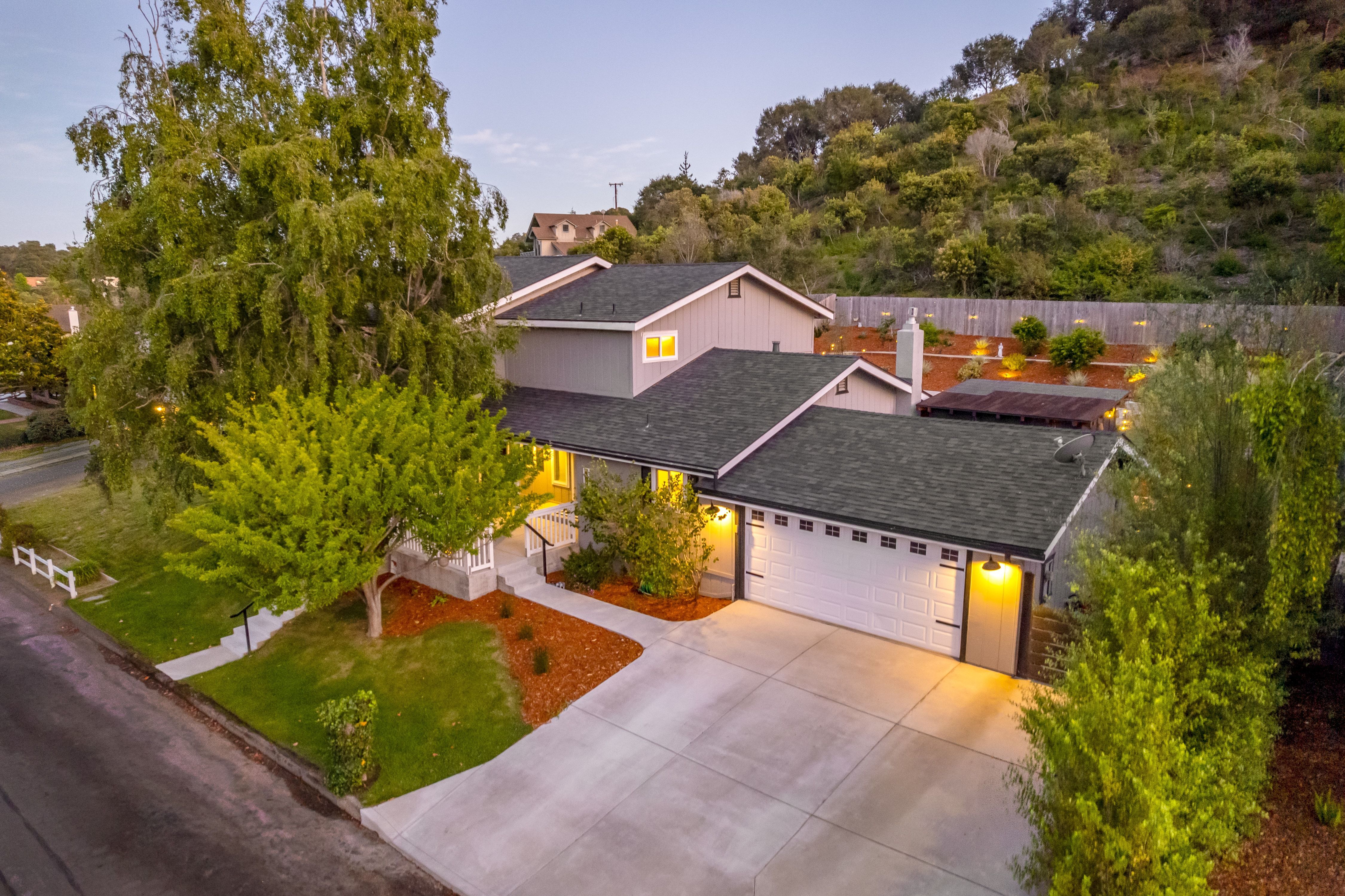  California Coastal Living Meets Modern Farmhouse Design - 物件實景