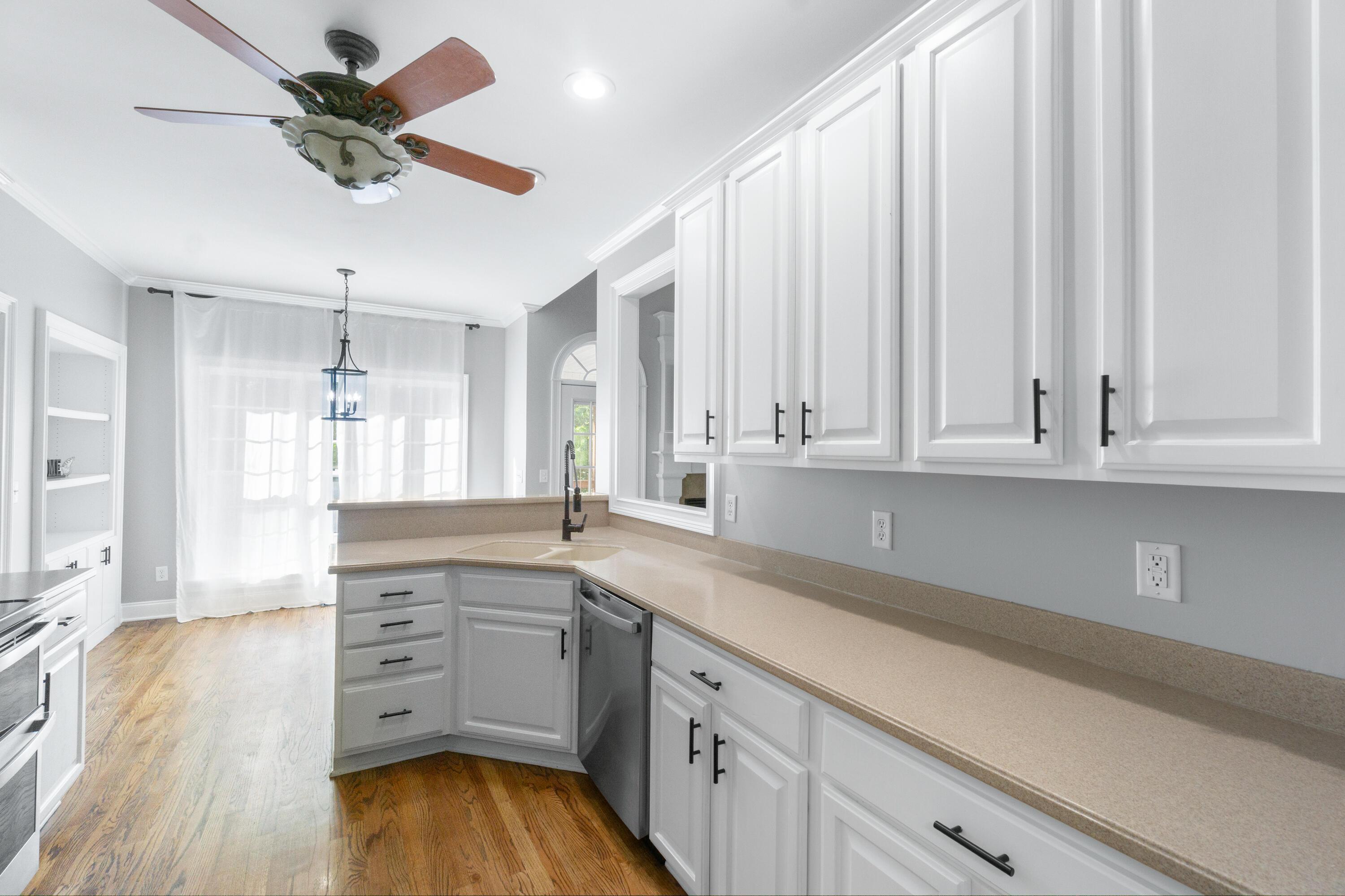 LaFayette, Georgia, 30728, United States, 5 Bedrooms Bedrooms, ,3 BathroomsBathrooms,Residential,For Sale,1883031